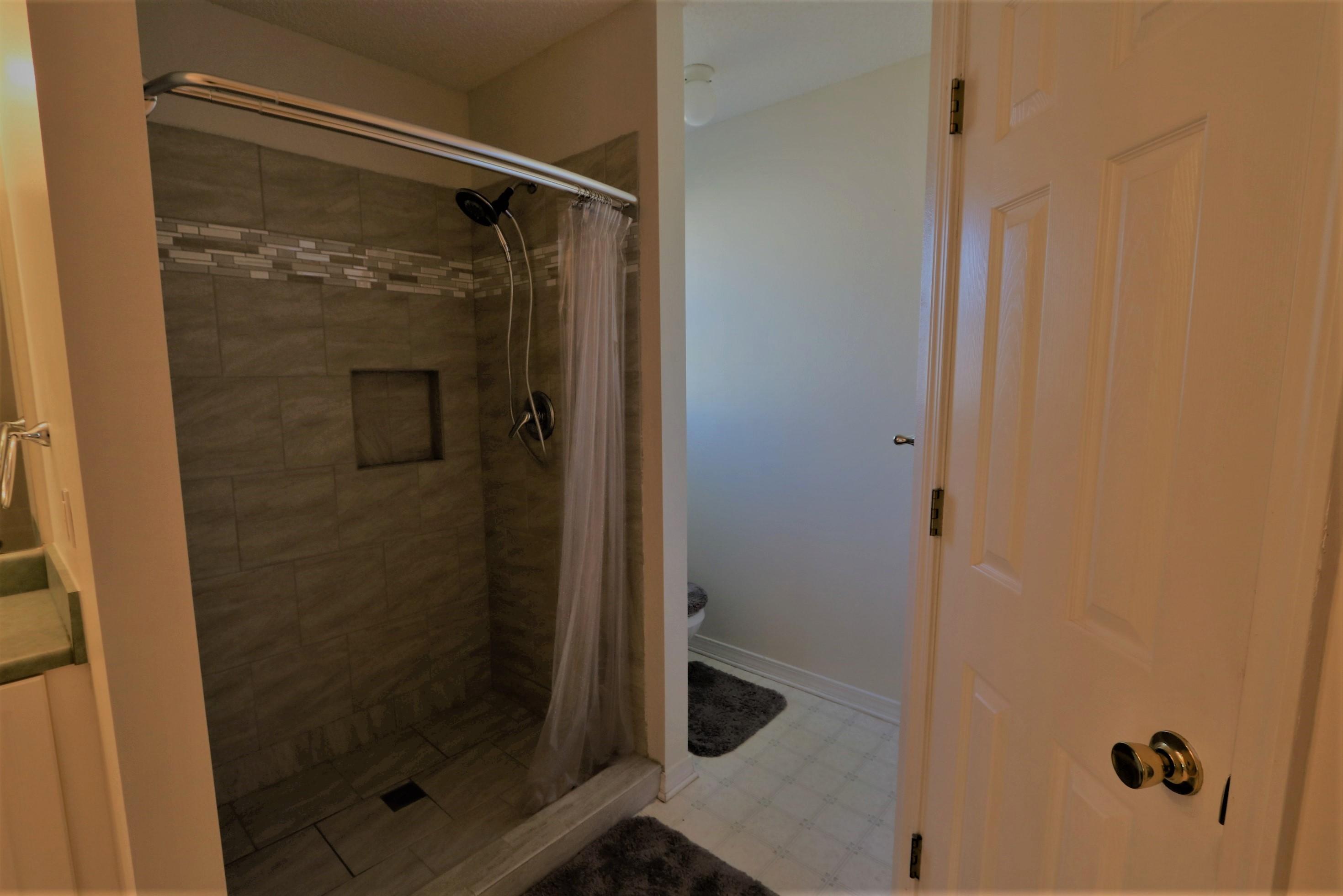 NORTHVIEW ESTATES 5TH ADDN - Residential