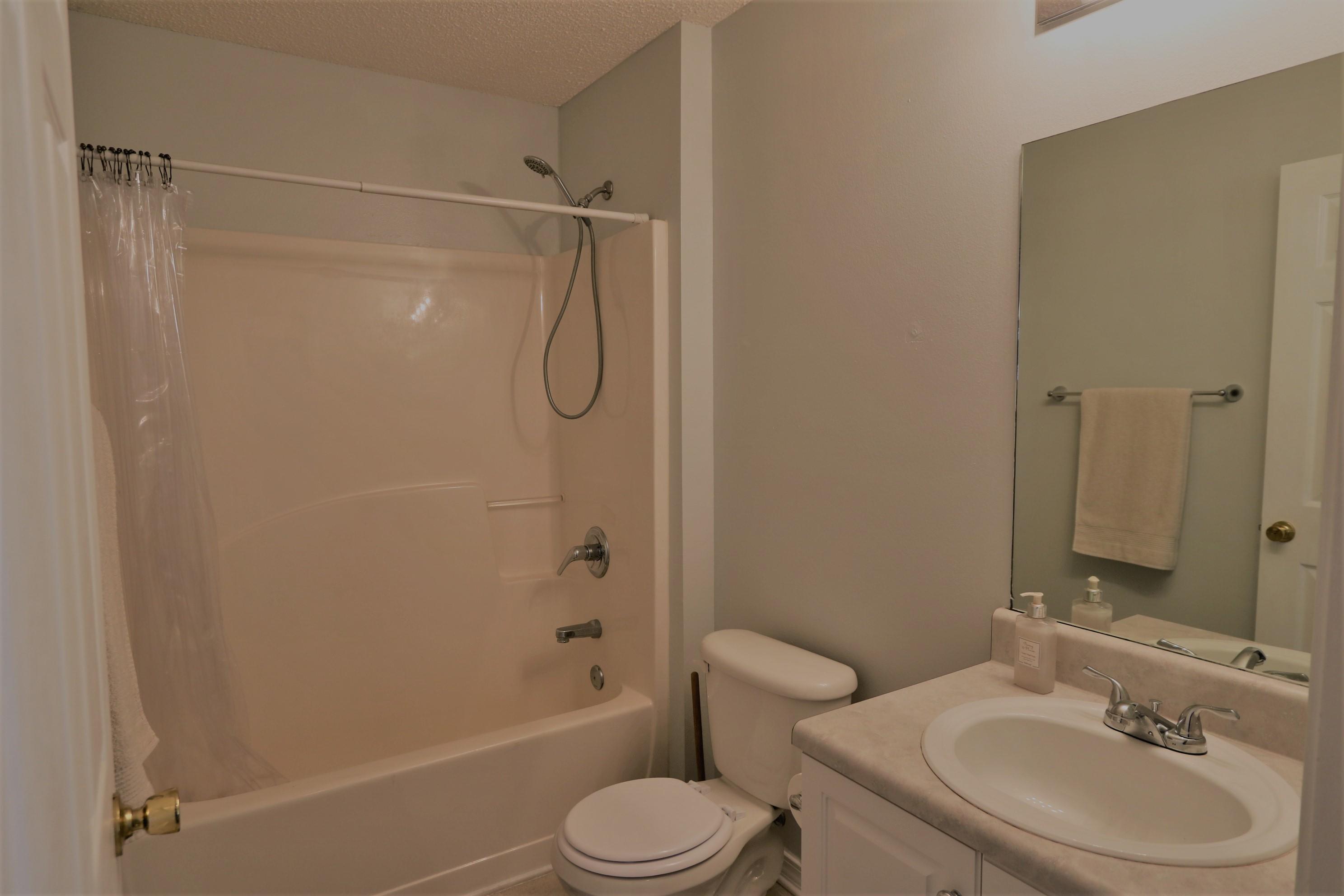 NORTHVIEW ESTATES 5TH ADDN - Residential