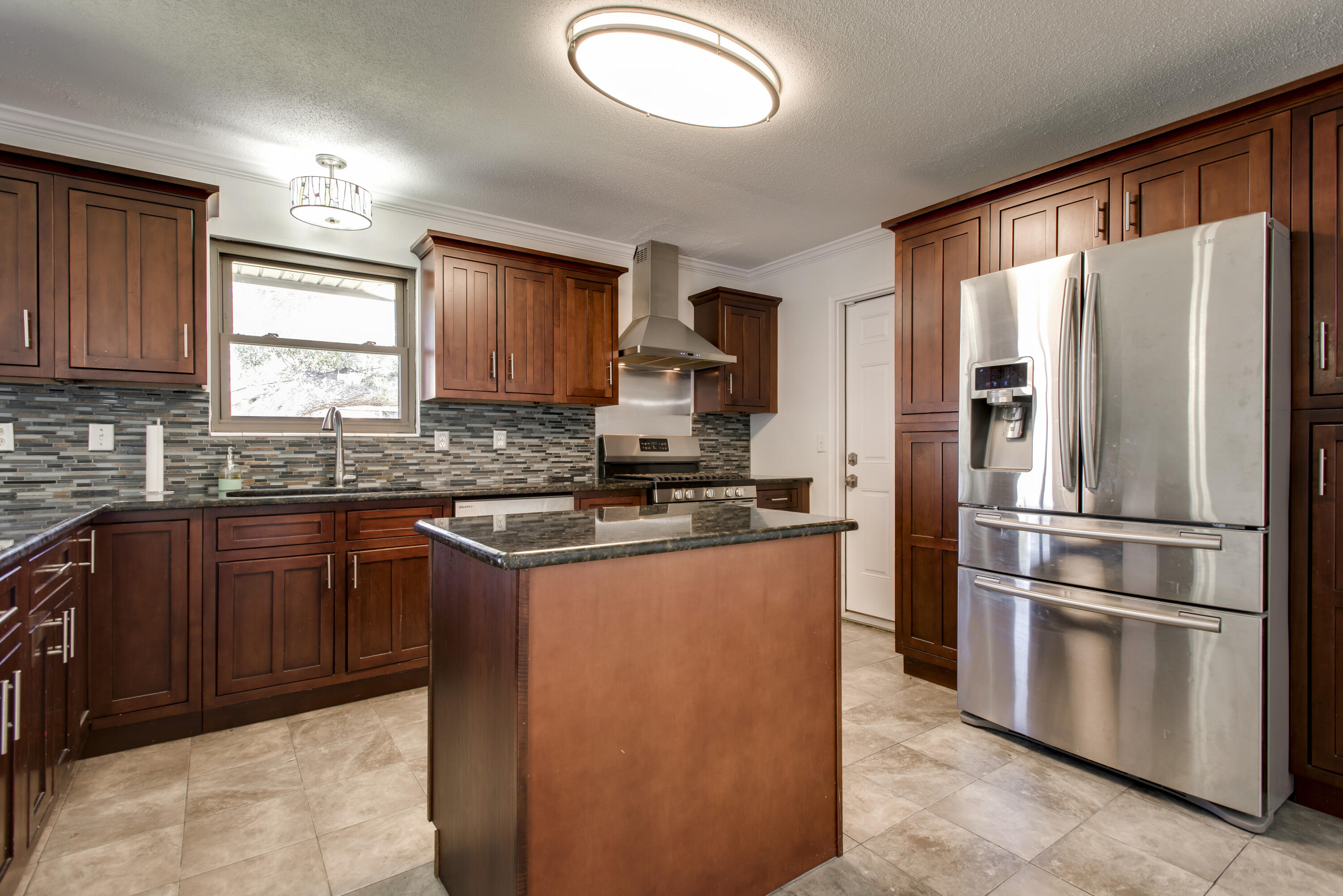 KENWOOD S/D - Residential