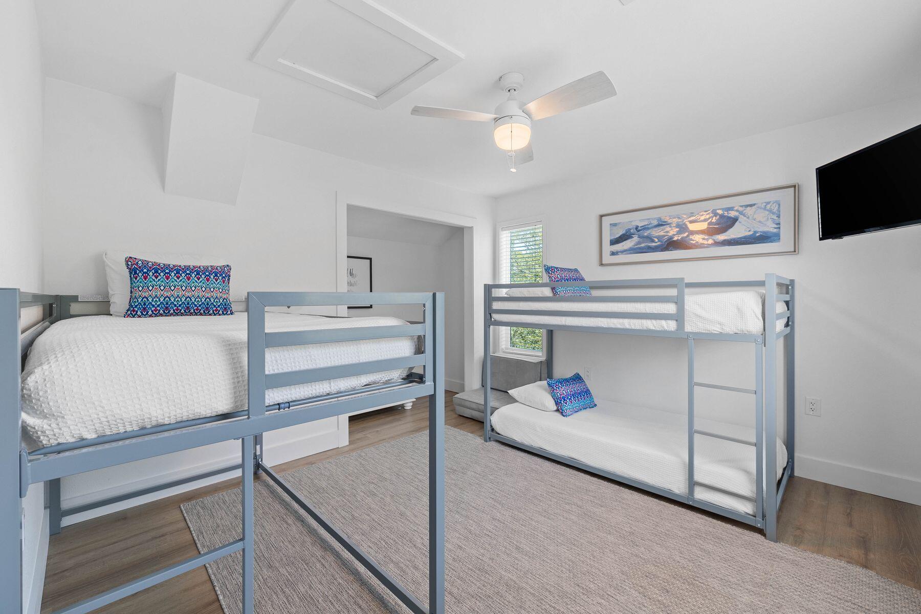 BEACH HIGHLAND - Residential