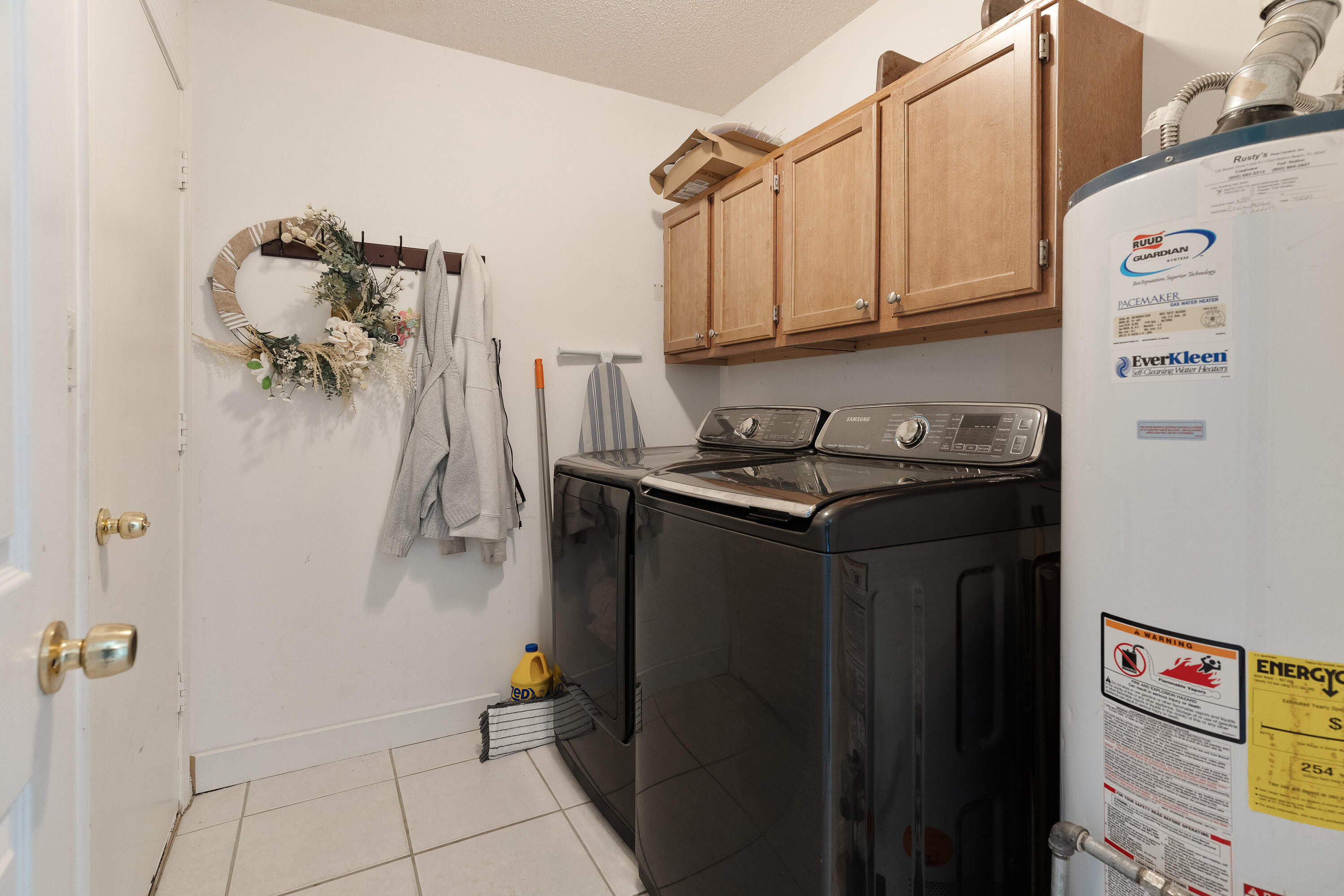 TIMBERLAKE ESTATES 1ST ADDN - Residential