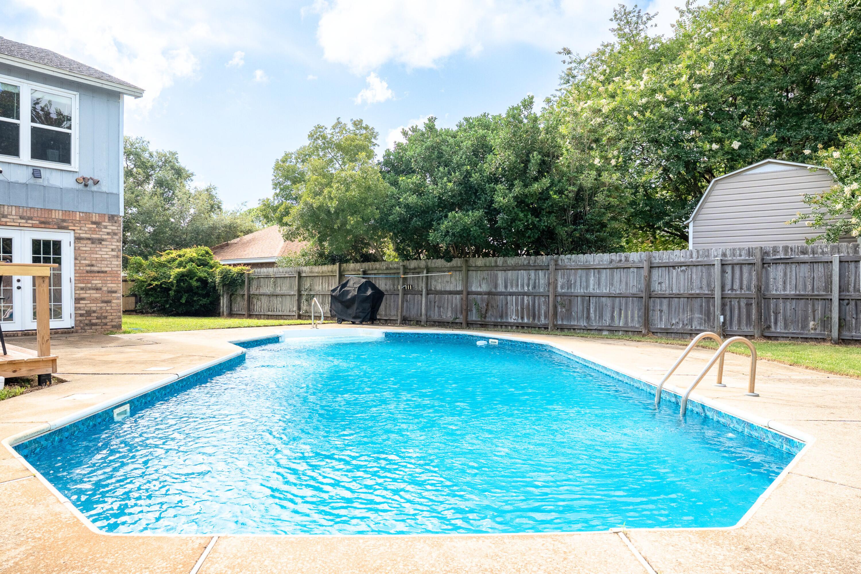 TIMBERLAKE ESTATES 1ST ADDN - Residential