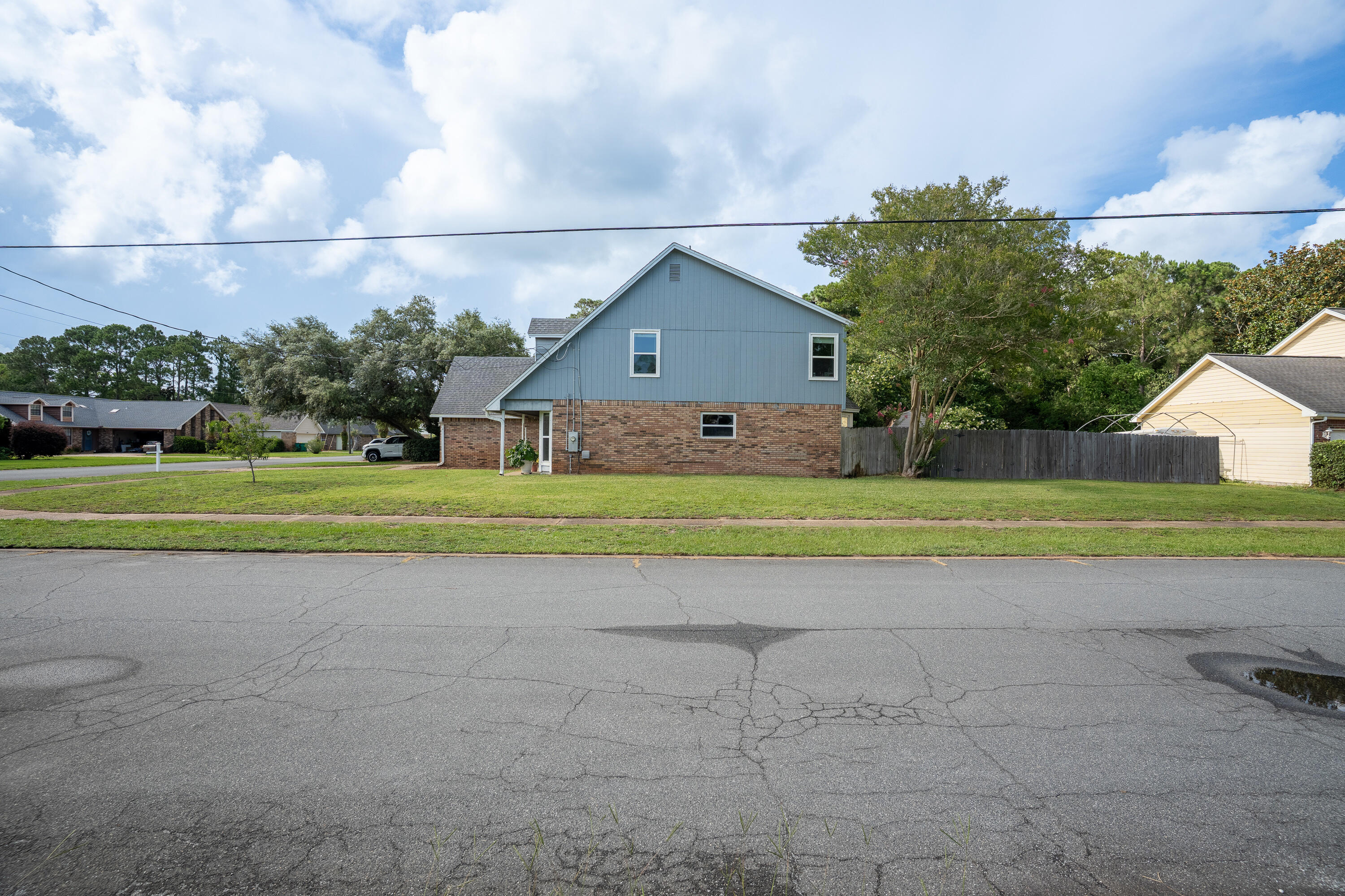 TIMBERLAKE ESTATES 1ST ADDN - Residential