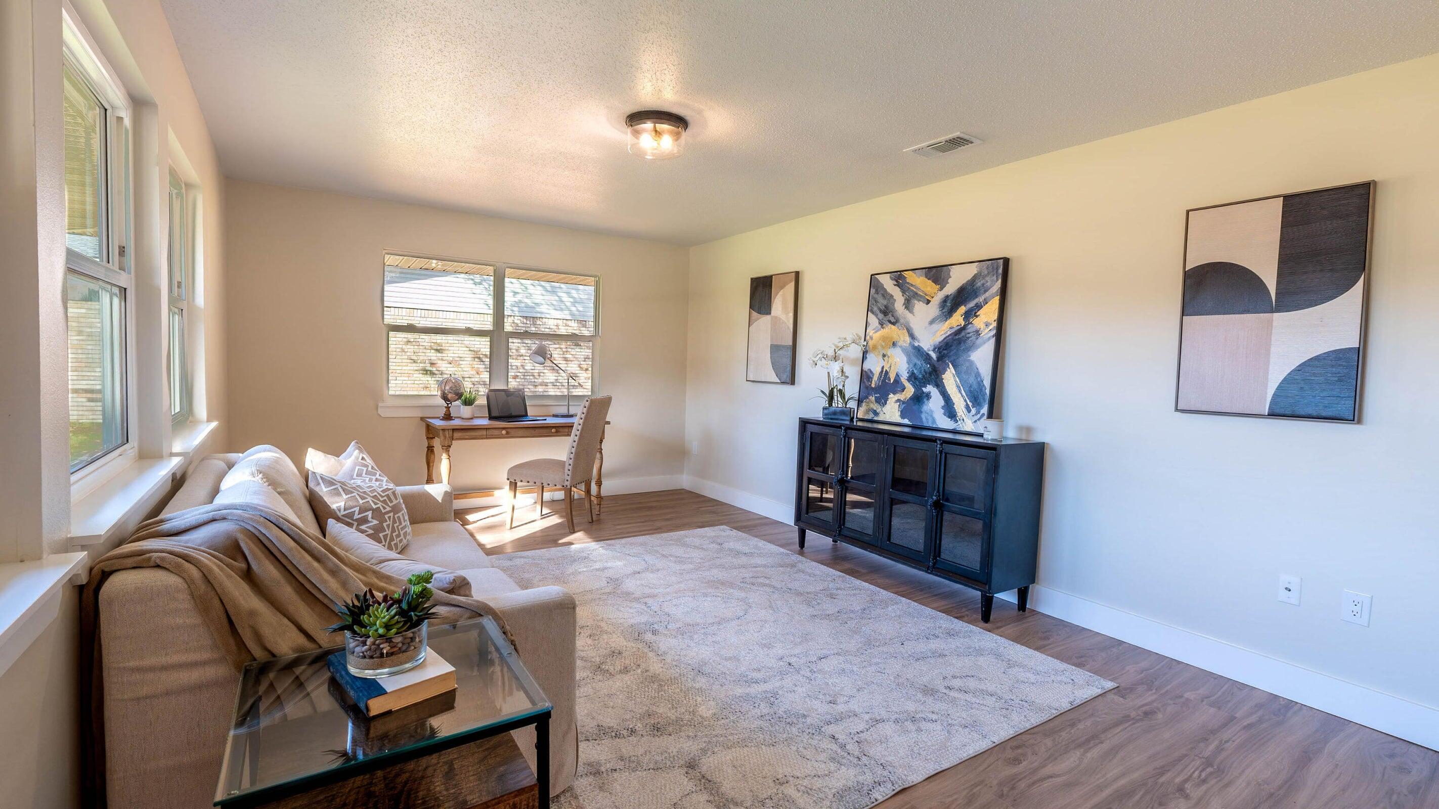 KENWOOD S/D 3RD ADDN - Residential Lease