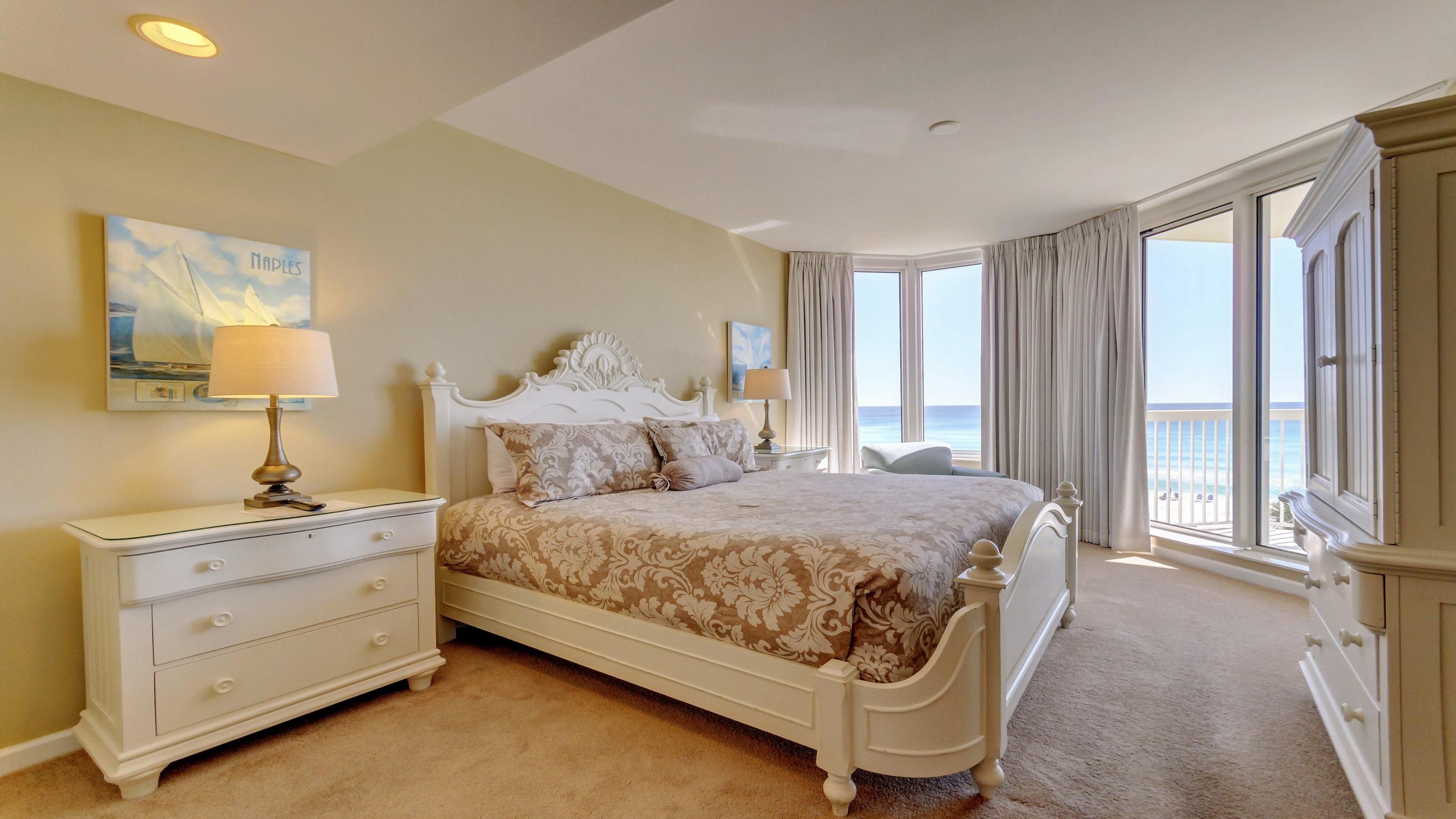 SILVER BEACH TOWERS WEST - Residential