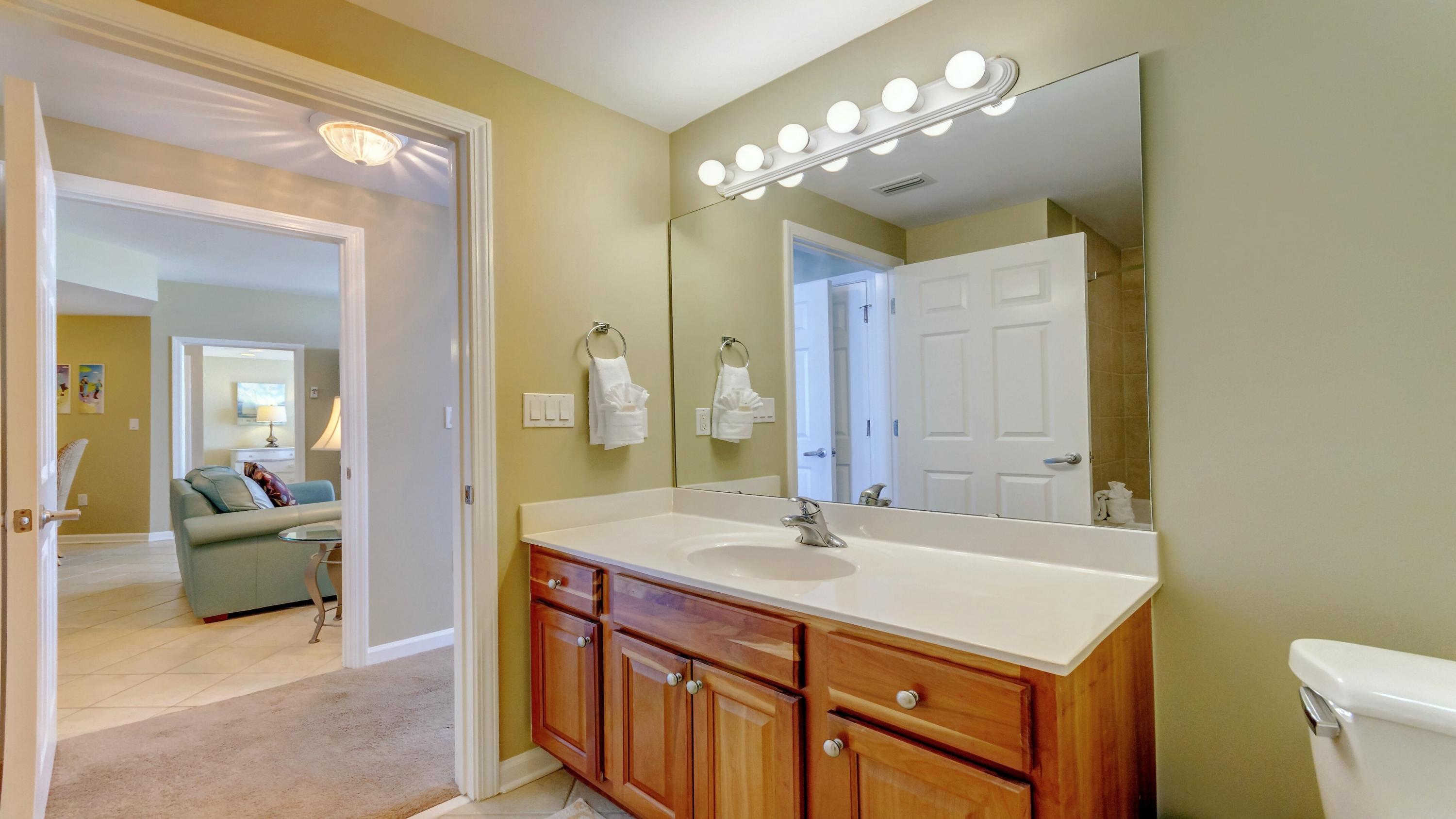 SILVER BEACH TOWERS WEST - Residential