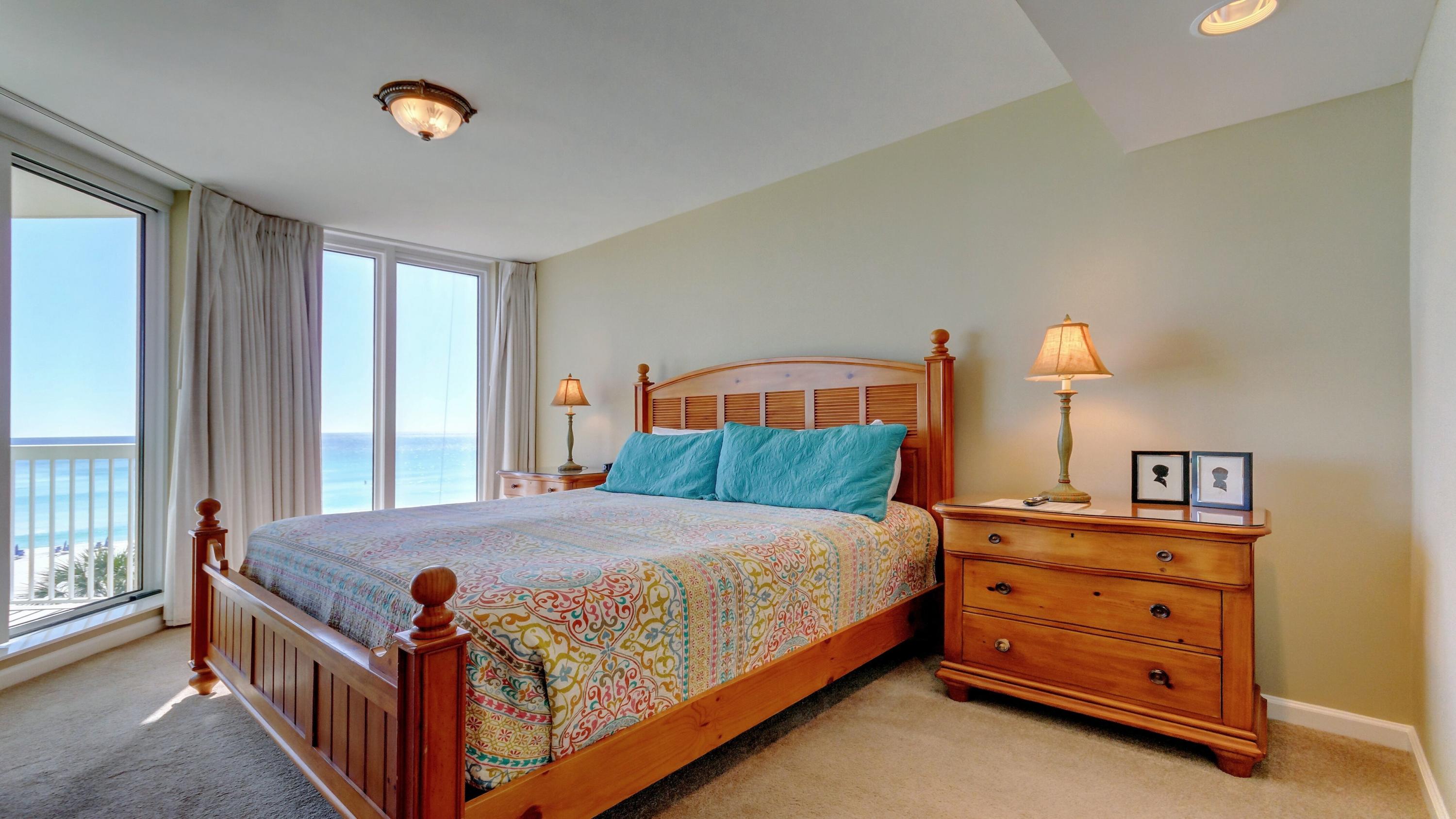 SILVER BEACH TOWERS WEST - Residential