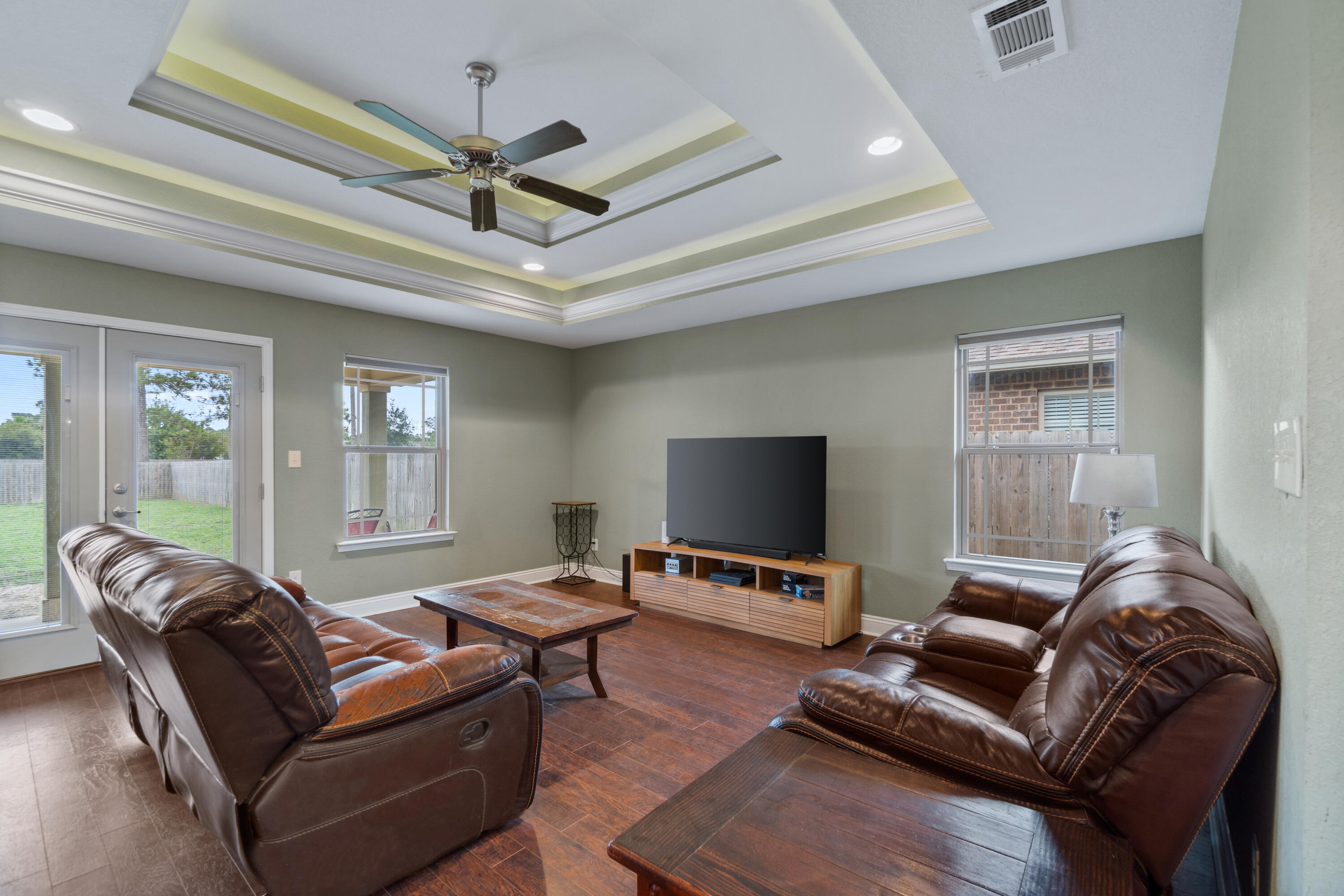 NAVARRE S/D 2ND ADDN - Residential