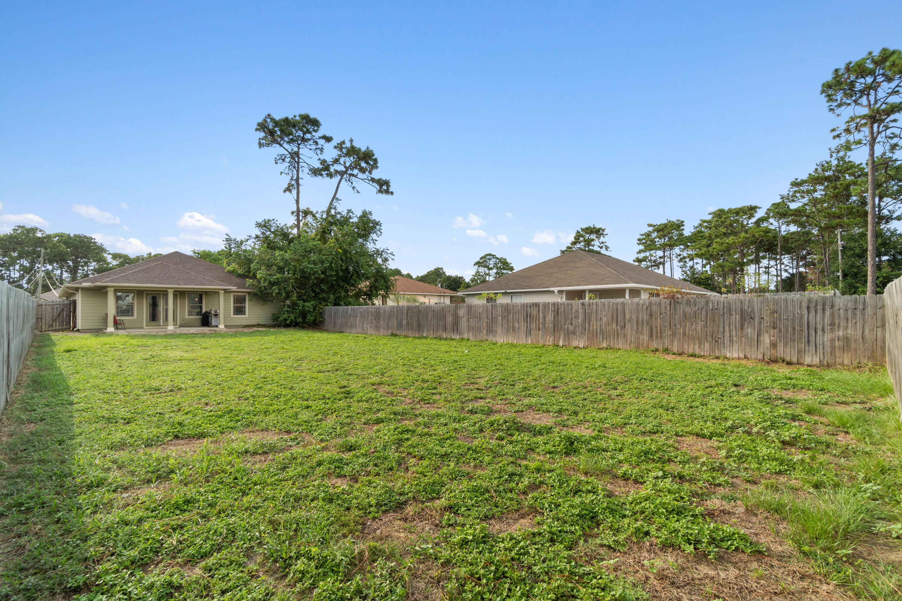 NAVARRE S/D 2ND ADDN - Residential