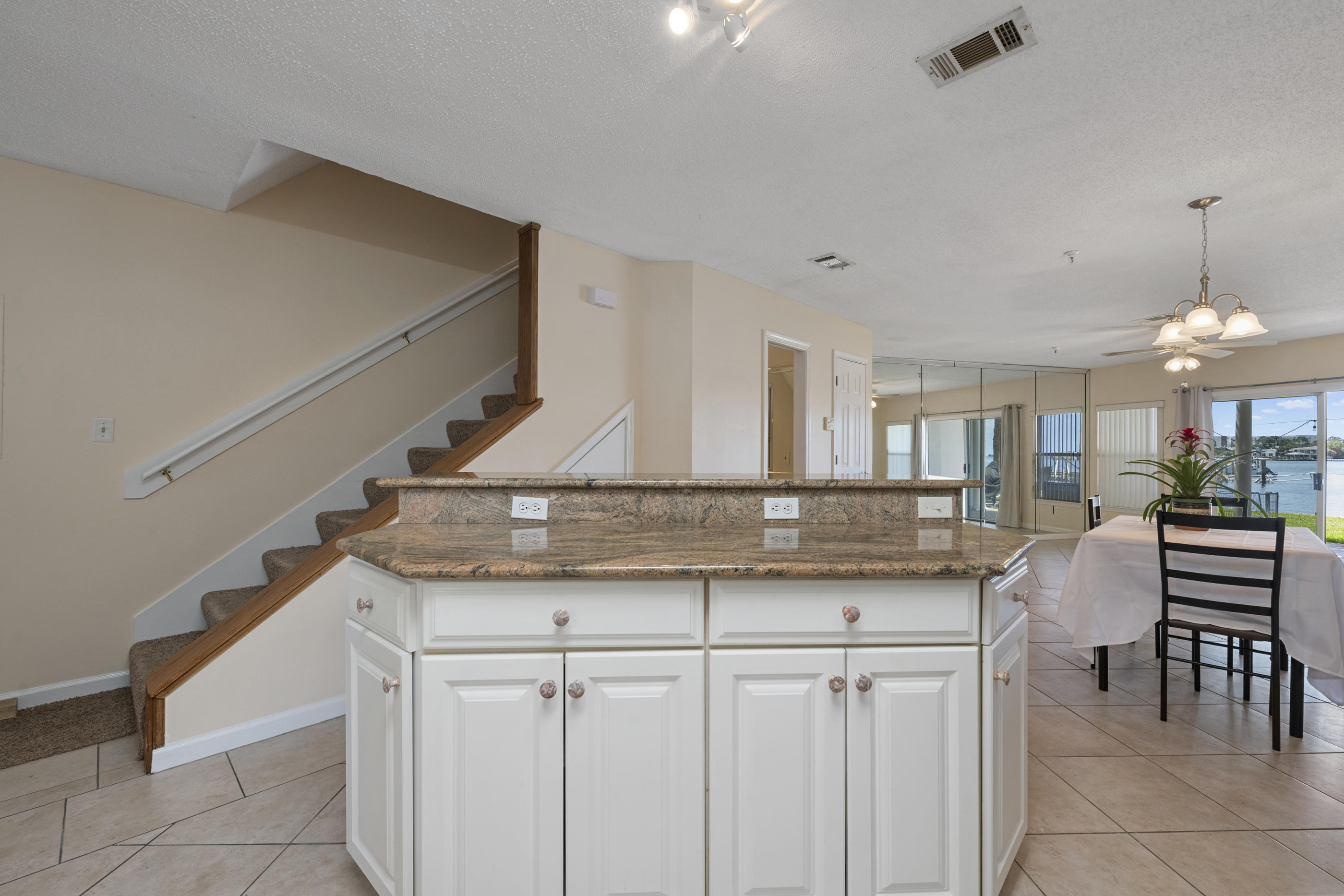 BROOKS LANDING - Residential