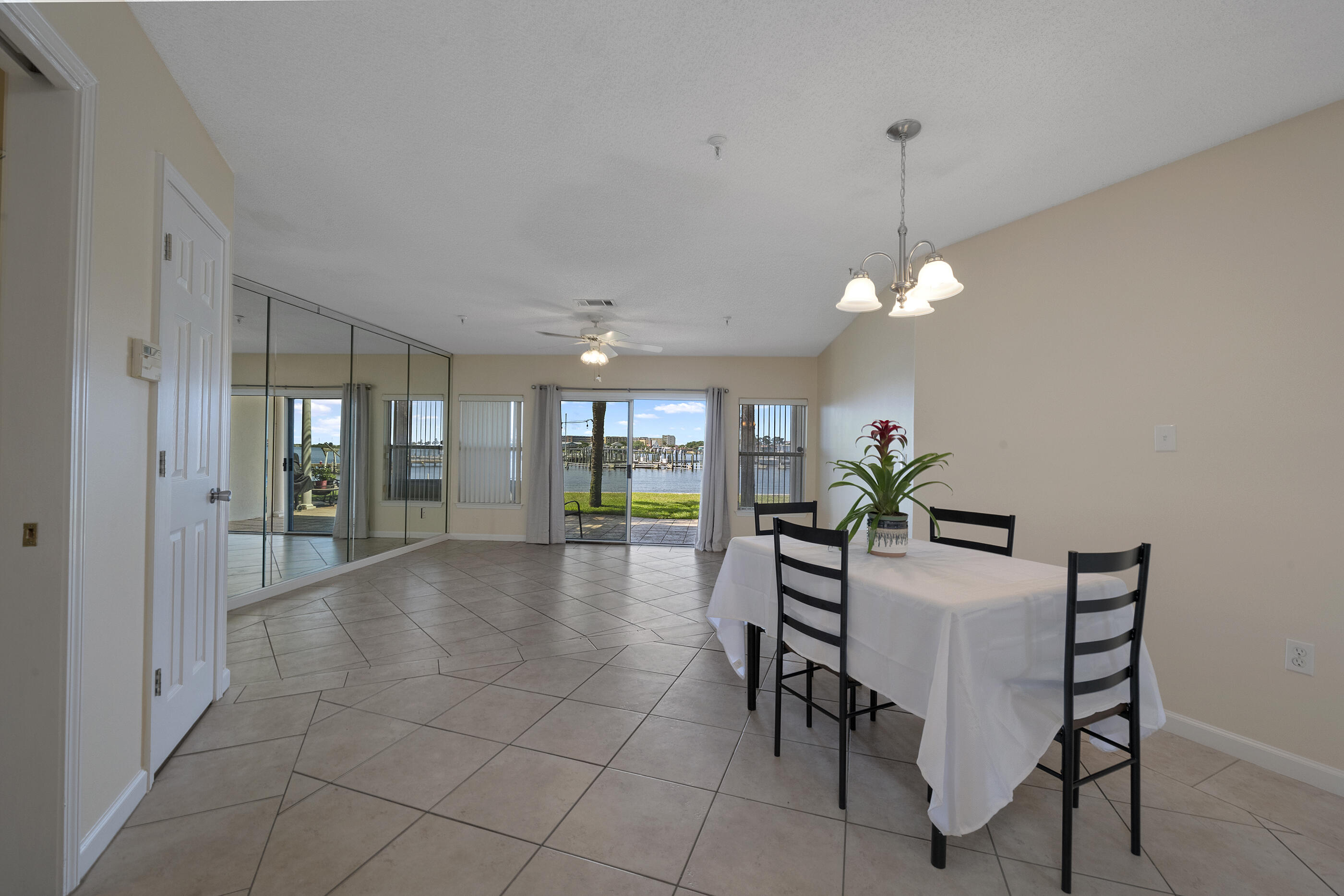 BROOKS LANDING - Residential