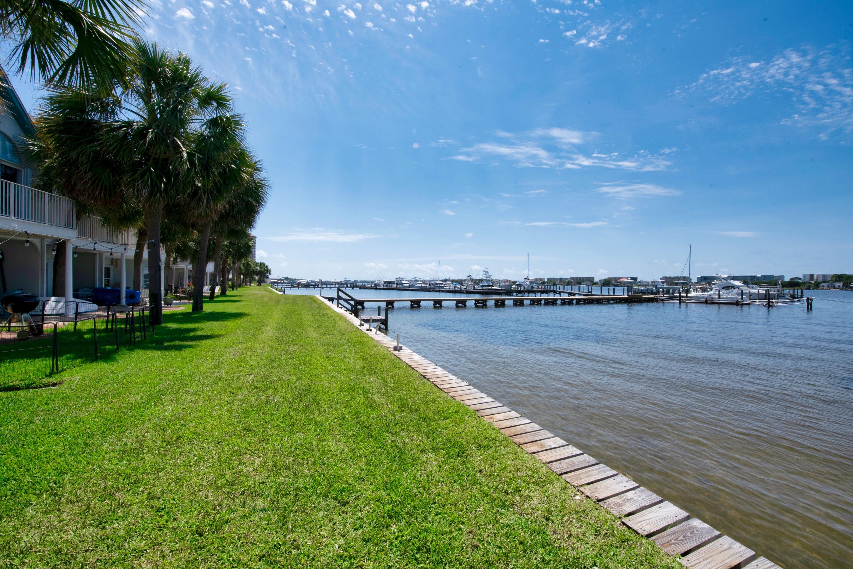 BROOKS LANDING - Residential