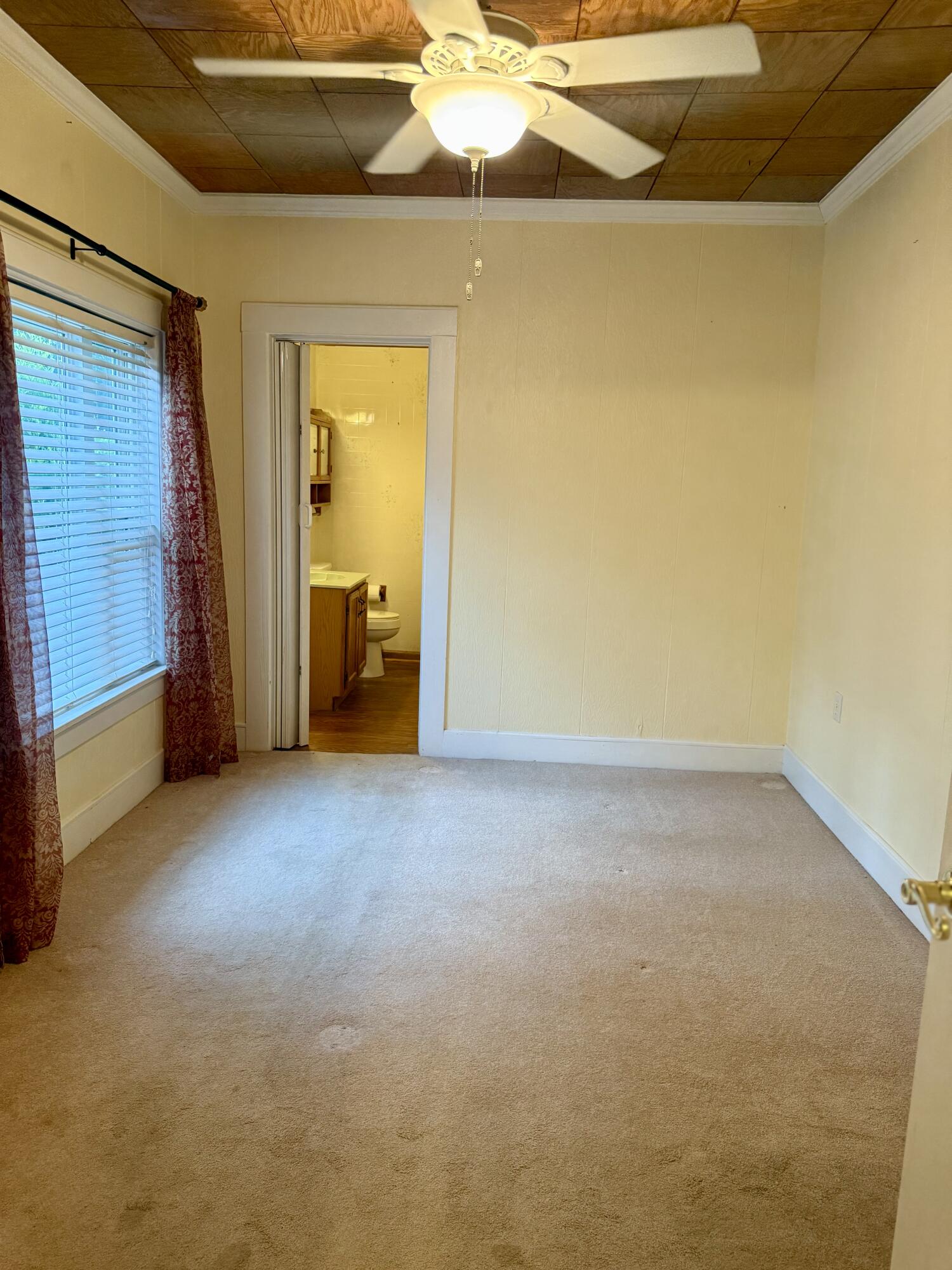CRESTVIEW - Residential Lease