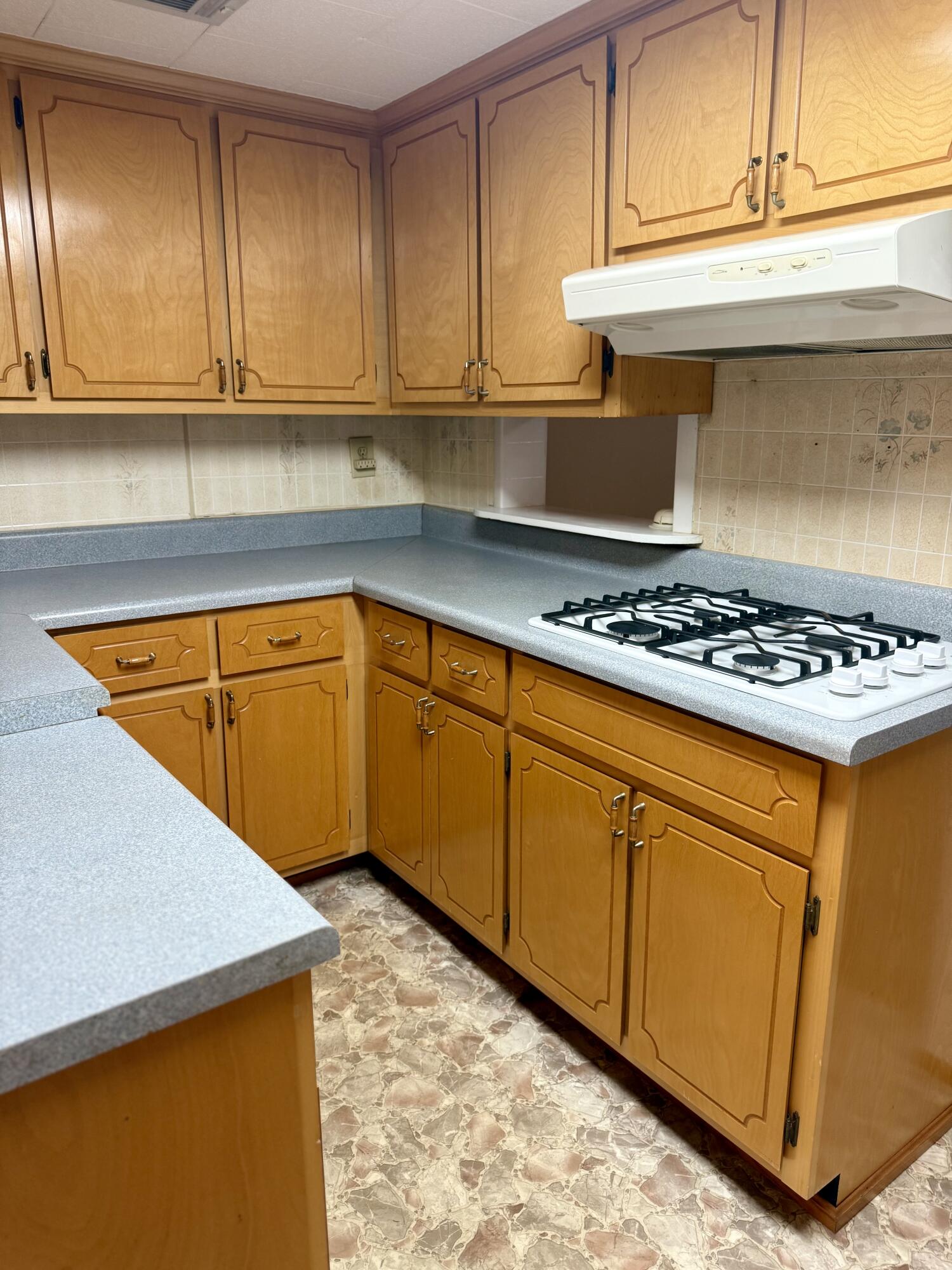 CRESTVIEW - Residential Lease