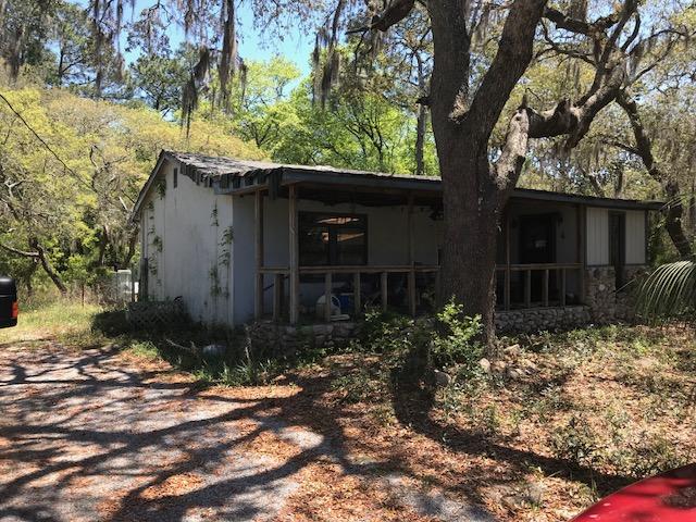 ***Property has been vacant for quite some time, enter with caution*** Good Renovation project located just outside of Niceville. Home is being sold AS IS. Buyer is responsible for verifying all necessary information.
