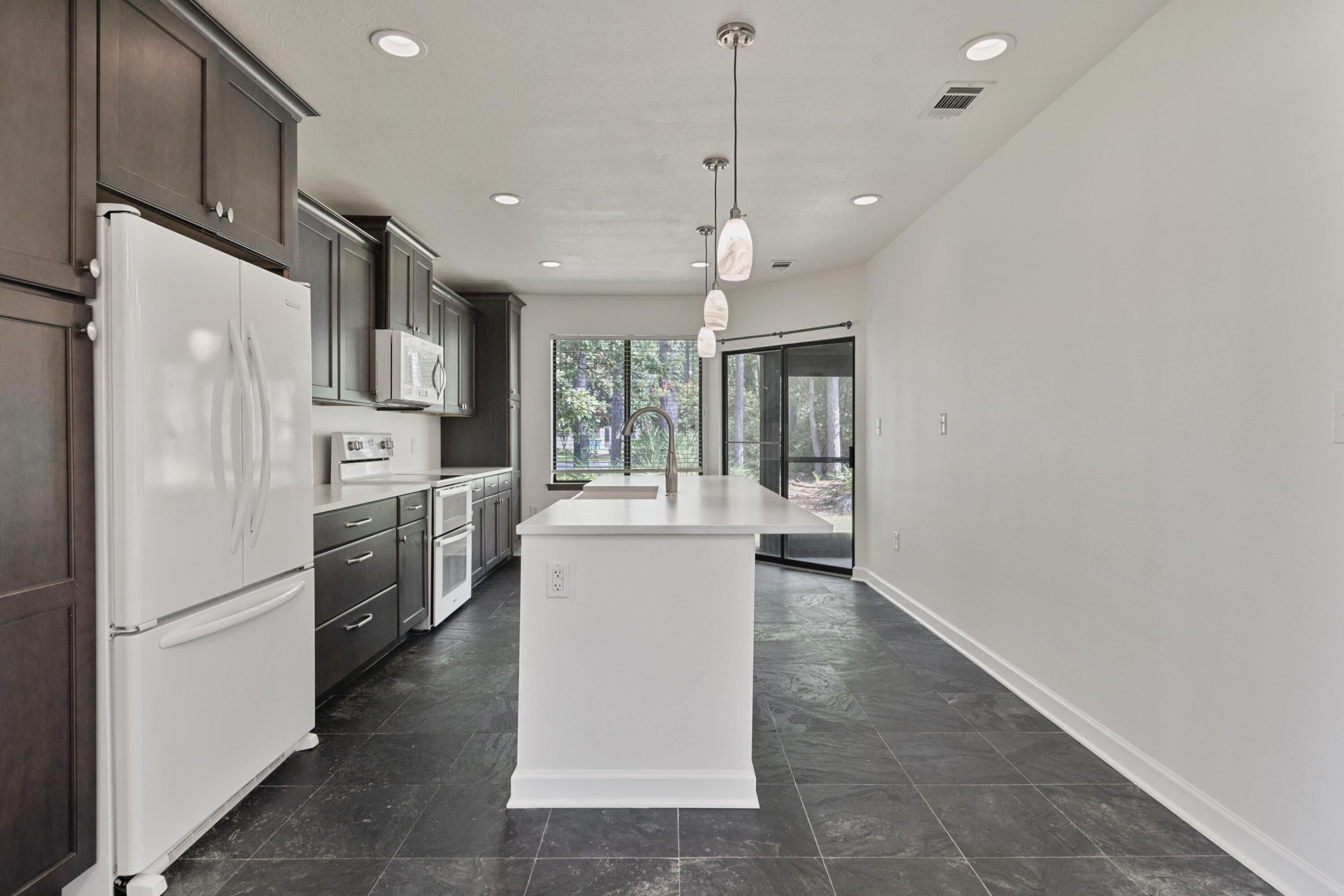 GLENEAGLES GREEN BLUEWATER BAY - Residential