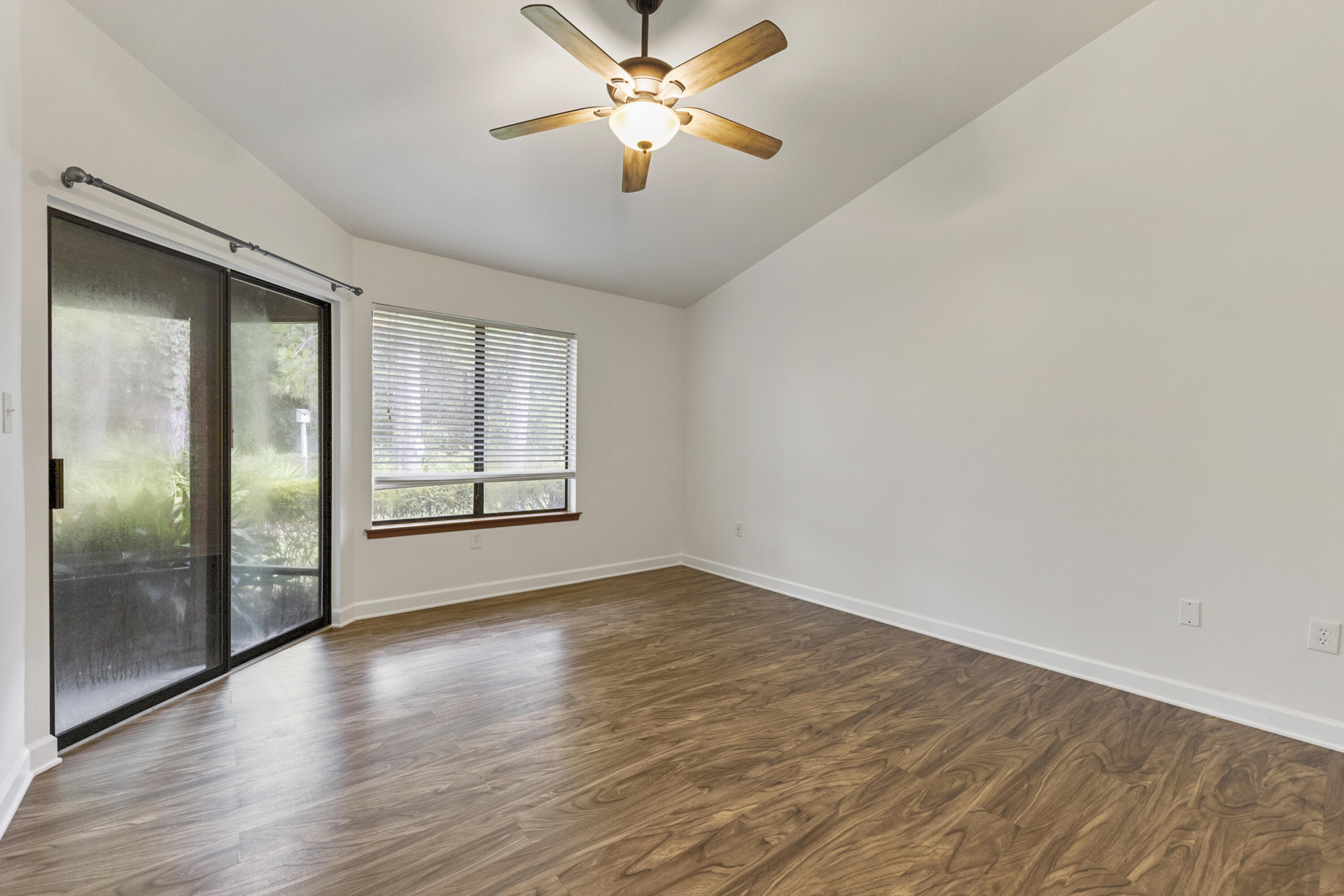 GLENEAGLES GREEN BLUEWATER BAY - Residential