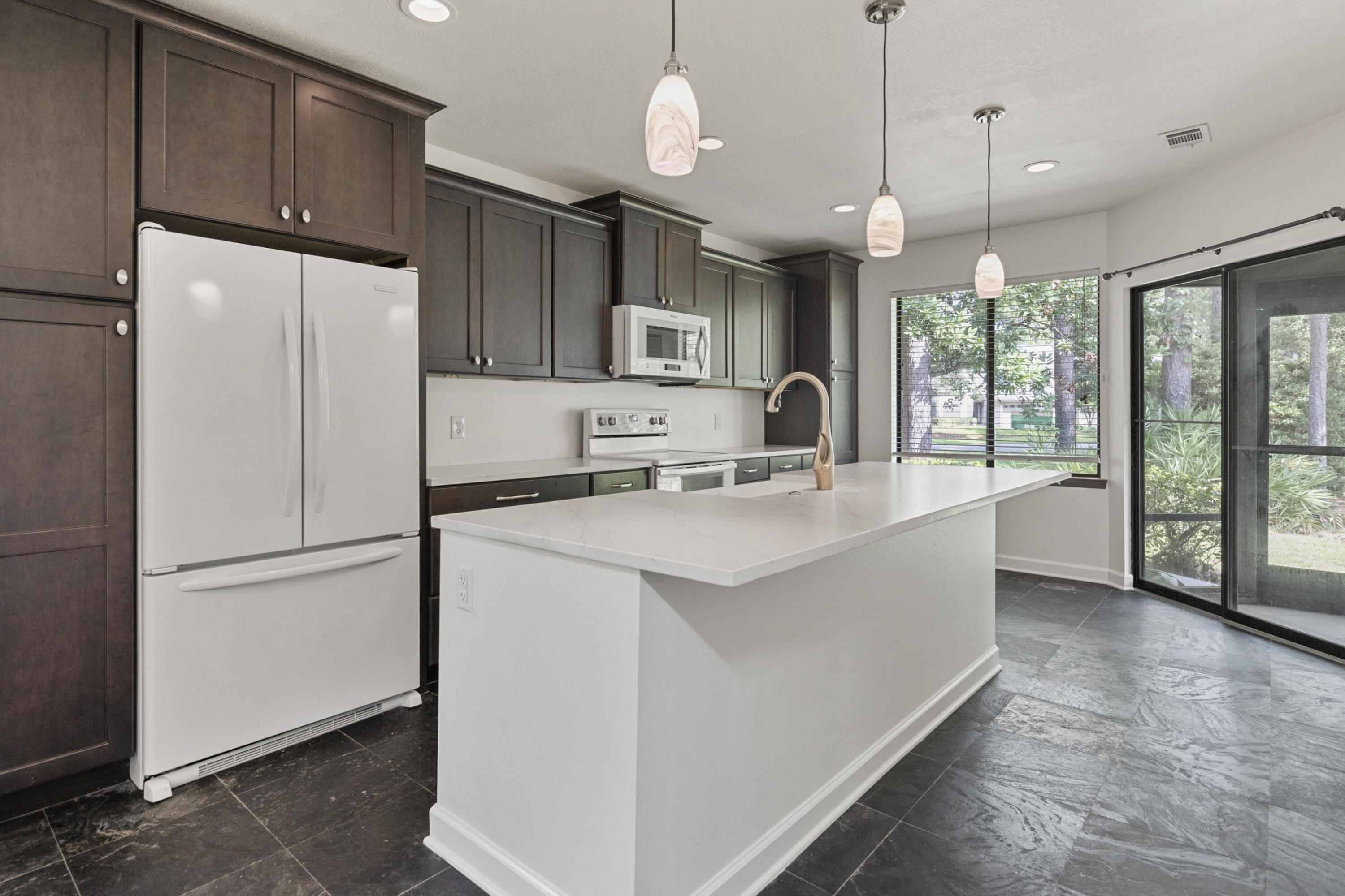 GLENEAGLES GREEN BLUEWATER BAY - Residential