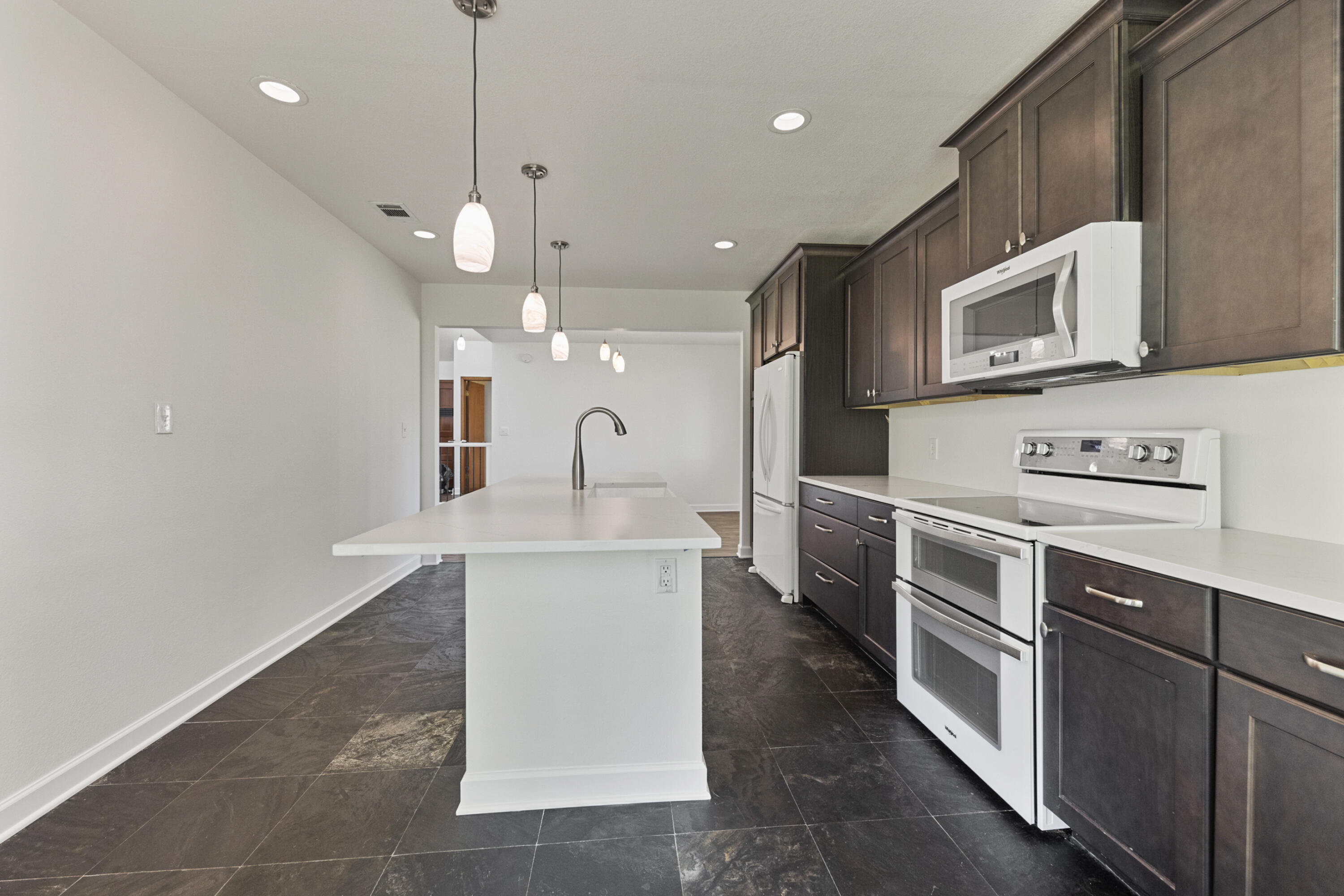 GLENEAGLES GREEN BLUEWATER BAY - Residential