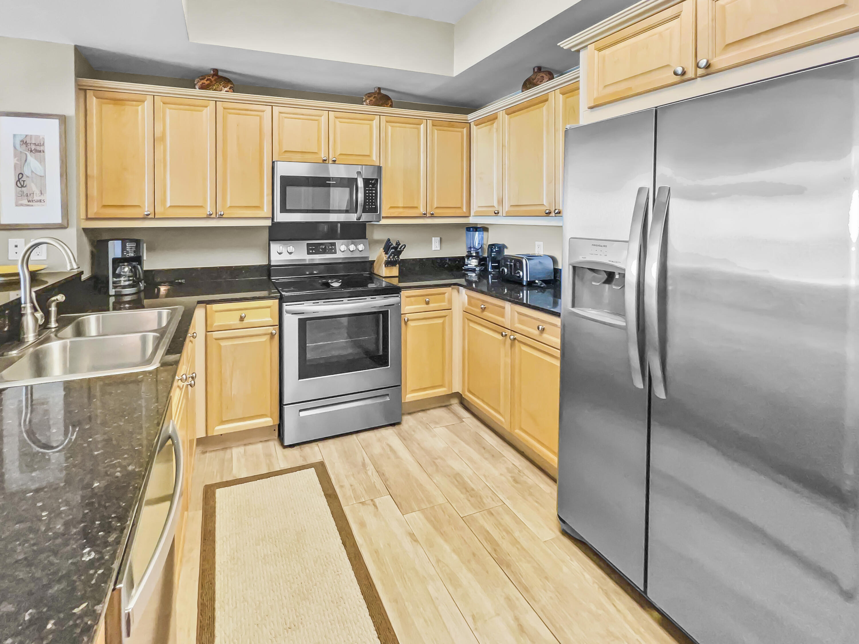 SUMMER PLACE - Residential