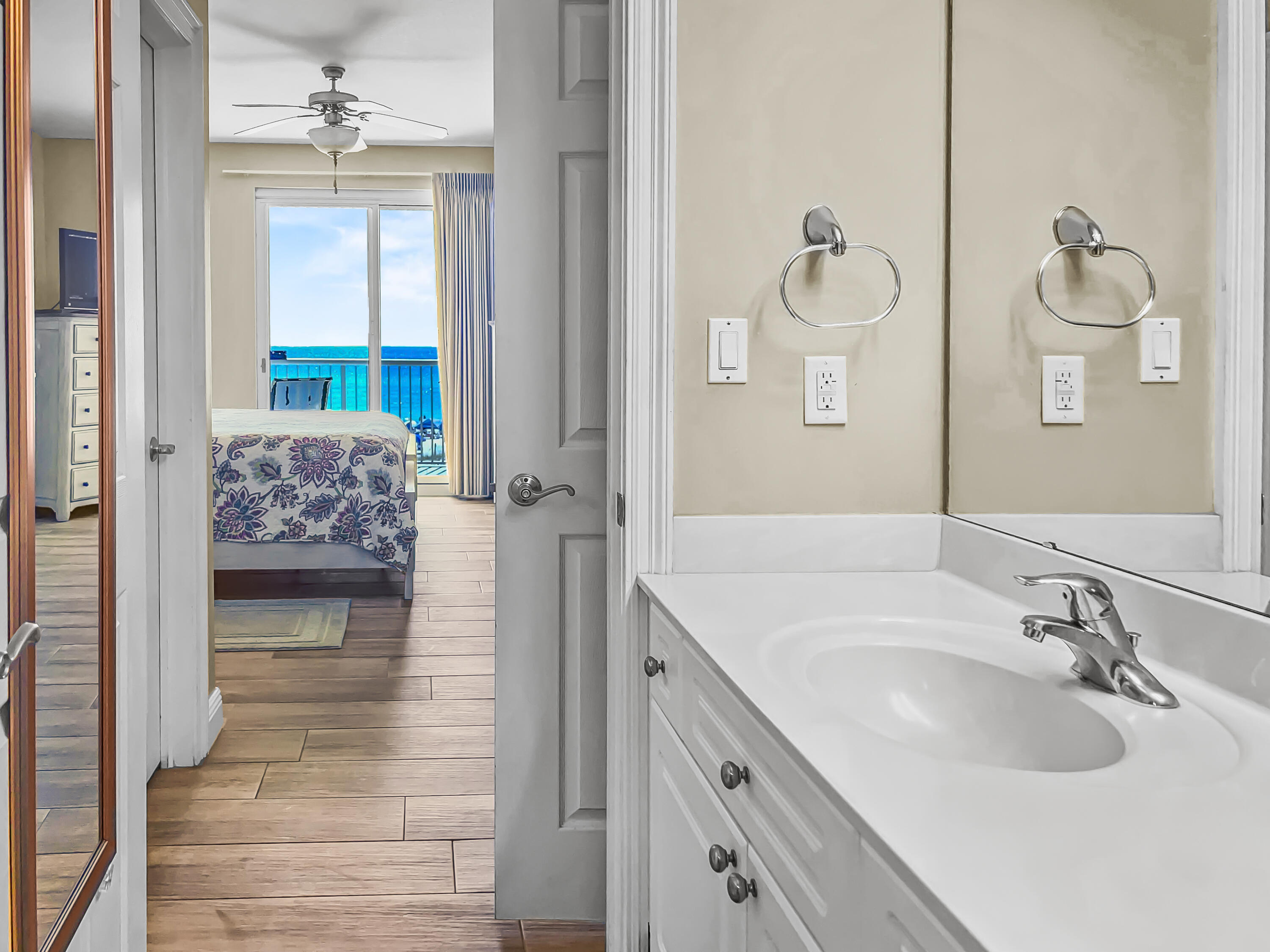 SUMMER PLACE - Residential