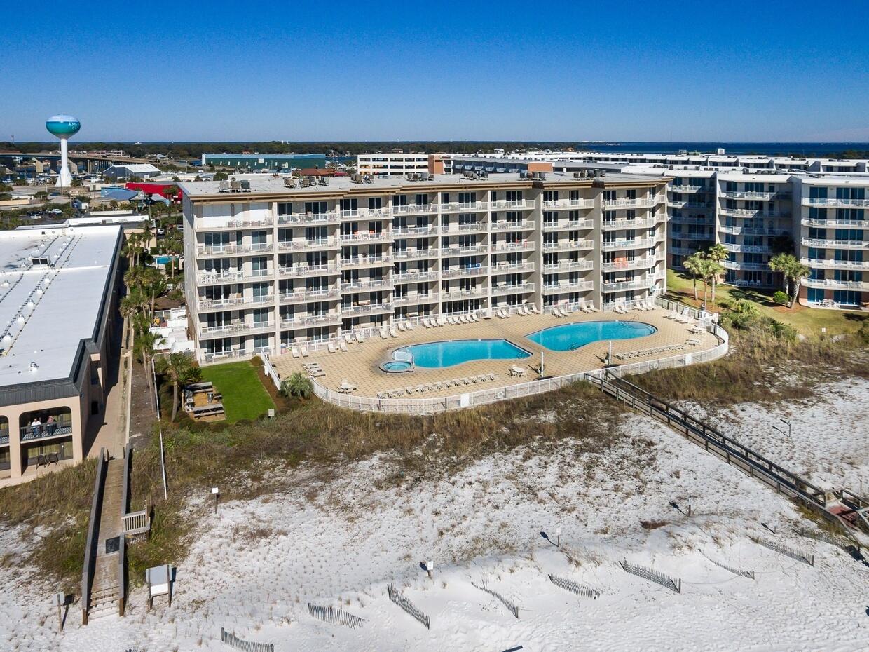 SUMMER PLACE - Residential