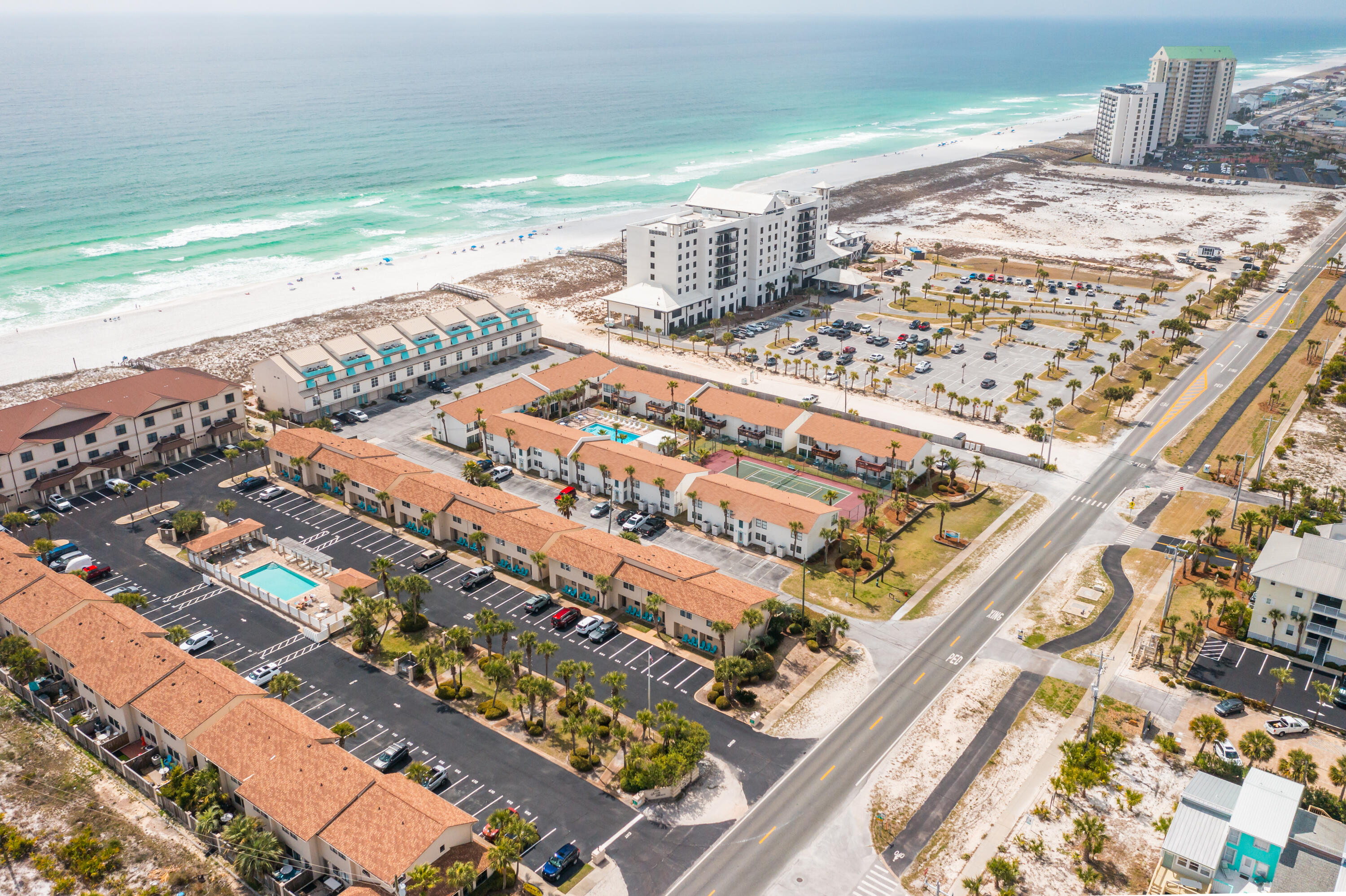 BEACHVIEW CONDOMINIUM - Residential