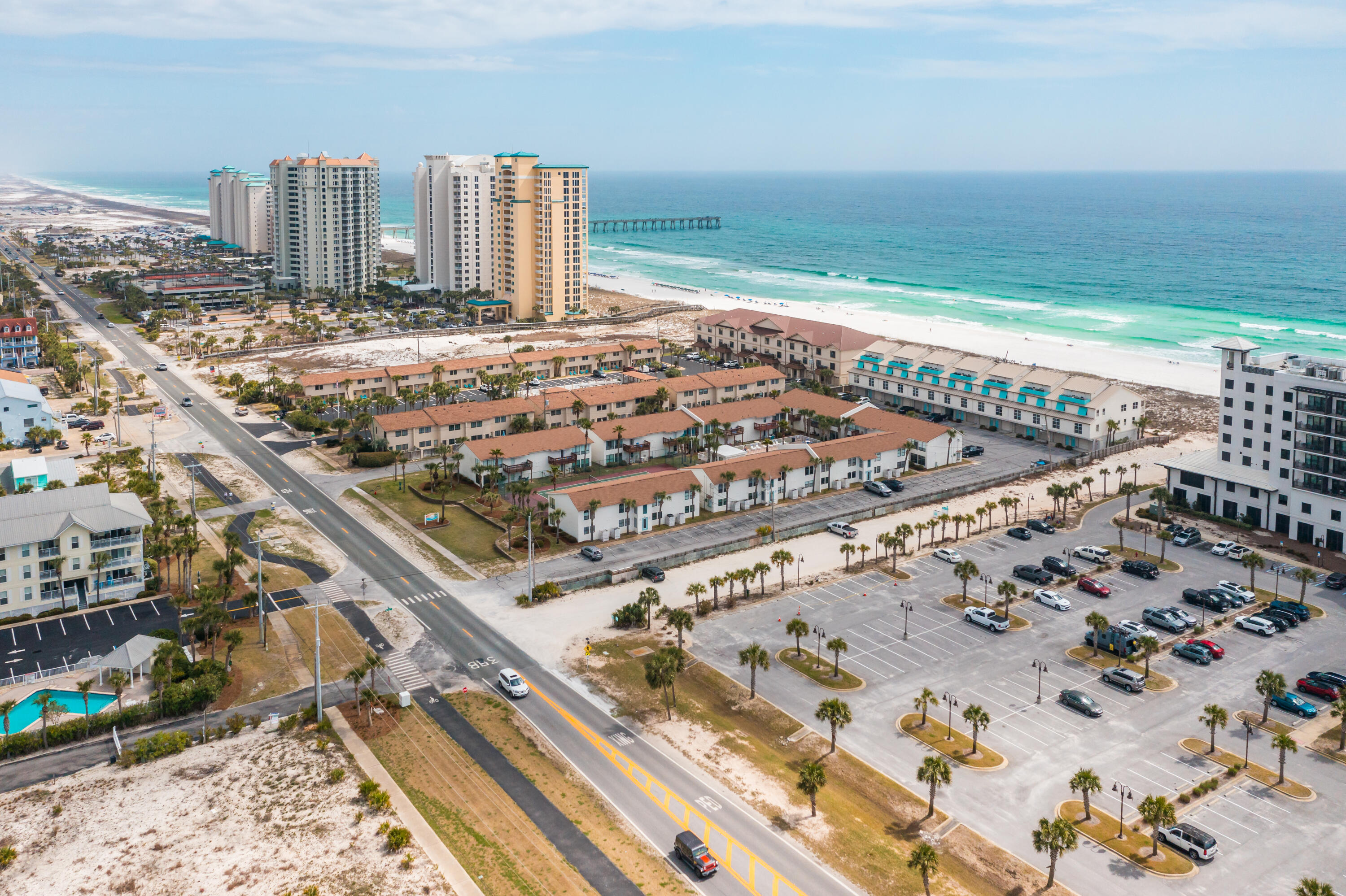 BEACHVIEW CONDOMINIUM - Residential