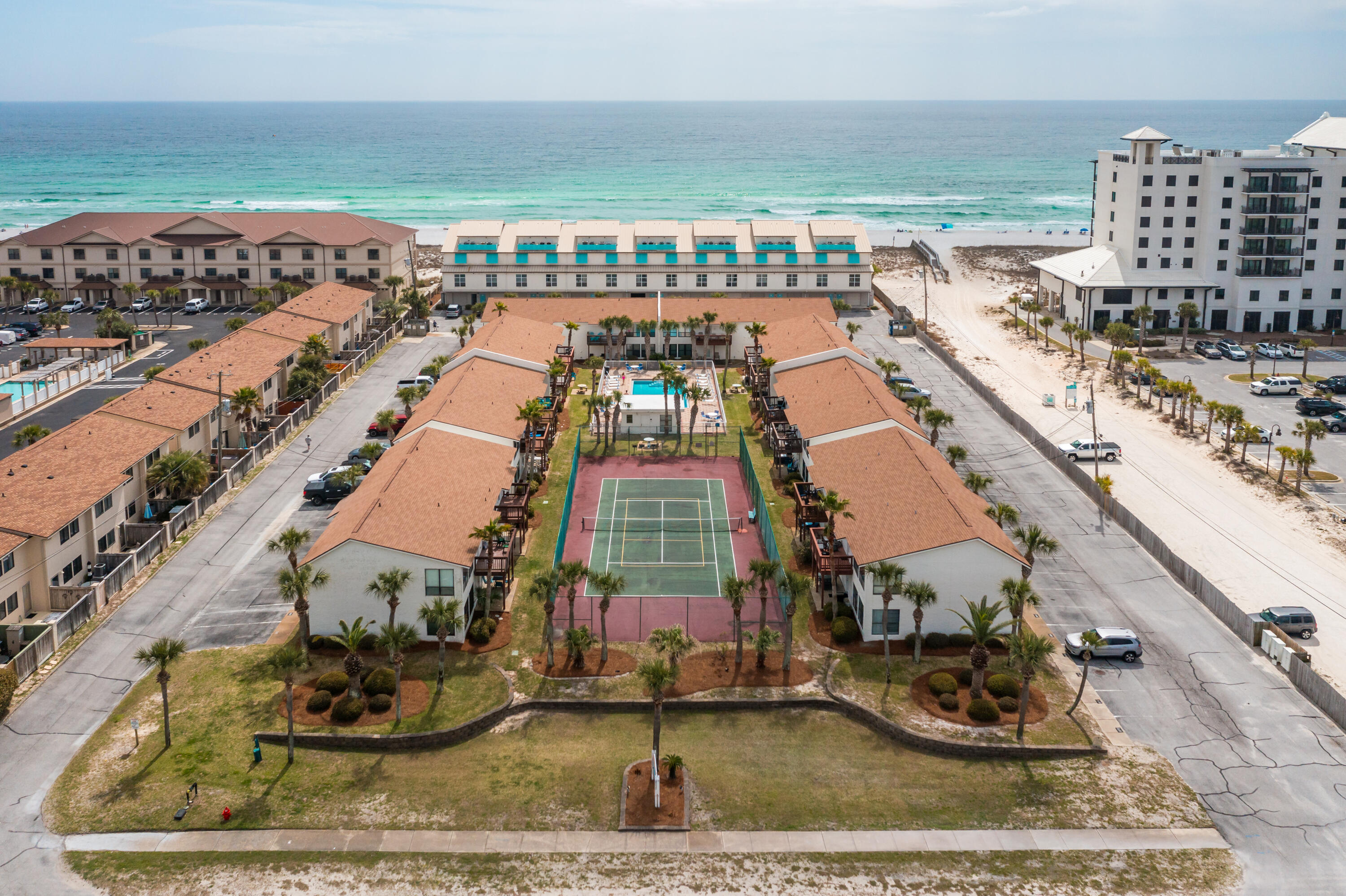 BEACHVIEW CONDOMINIUM - Residential