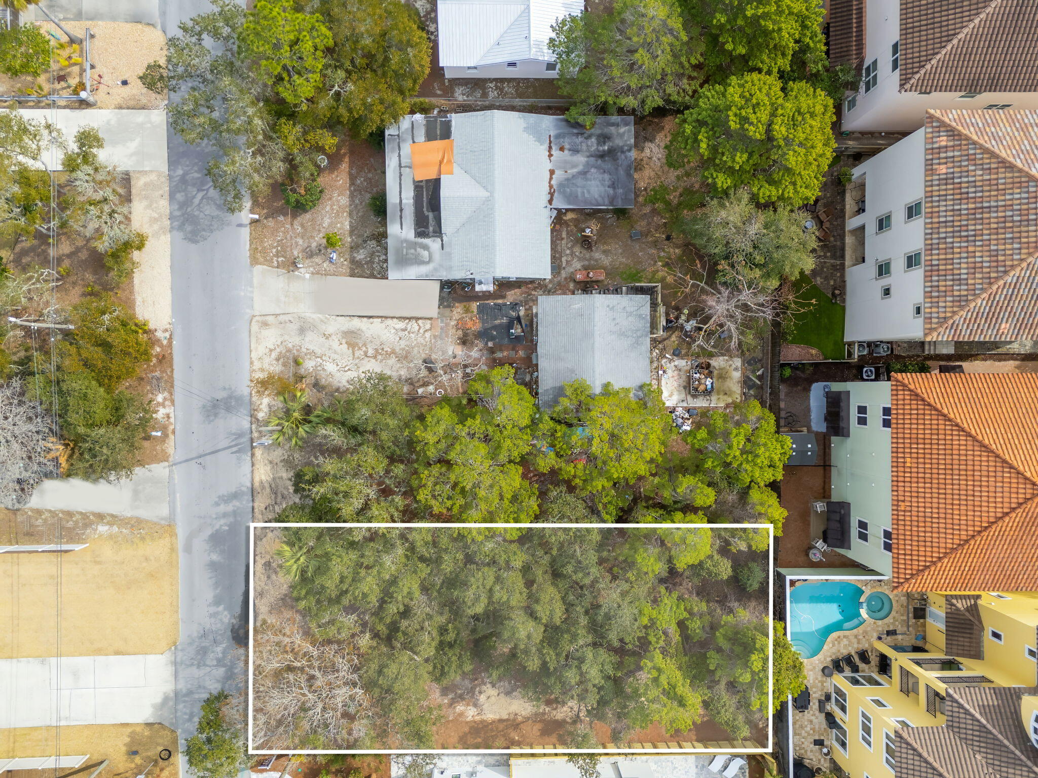 Located in the growing community of Riviera Beach, this prime 50x107 lot is surrounded by new construction homes and top-producing vacation rental homes. Positioned just a short walk from the beach and a quick 8 minute drive from 30A, Lot 7 on Dolphin Avenue is a premier building opportunity. Inquire today.