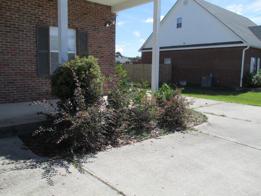 BRANDON OAKS 2ND ADD - Residential