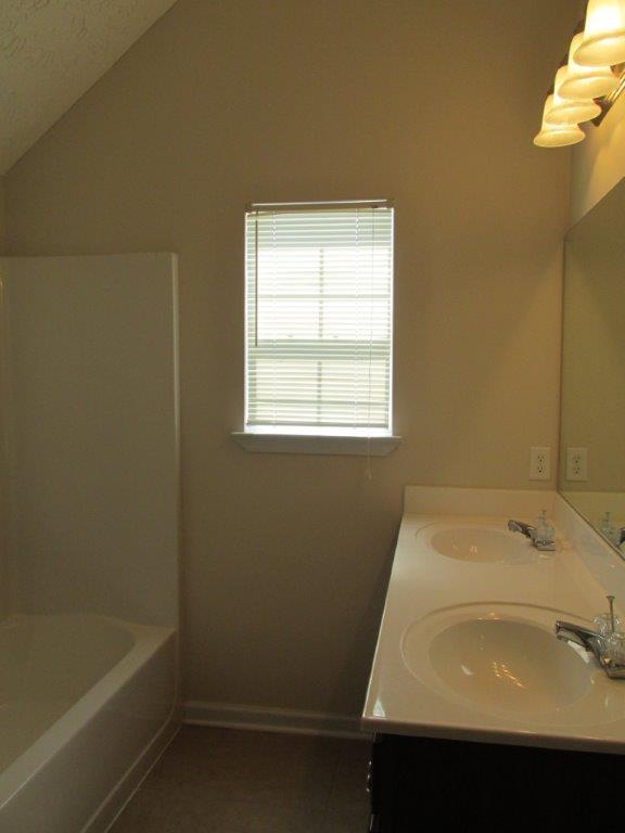 BRANDON OAKS 2ND ADD - Residential