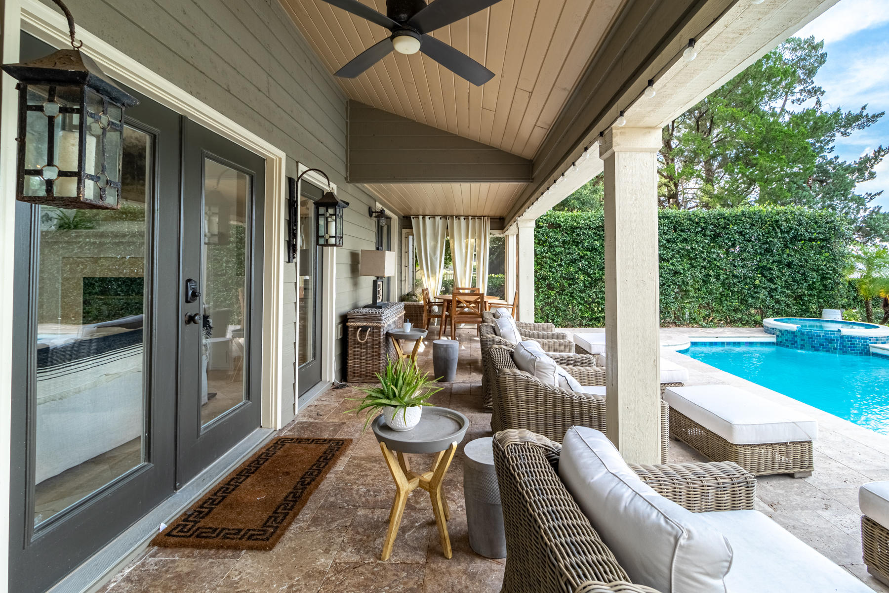 HOLIDAY SHORES ESTATES 1ST ADDN - Residential