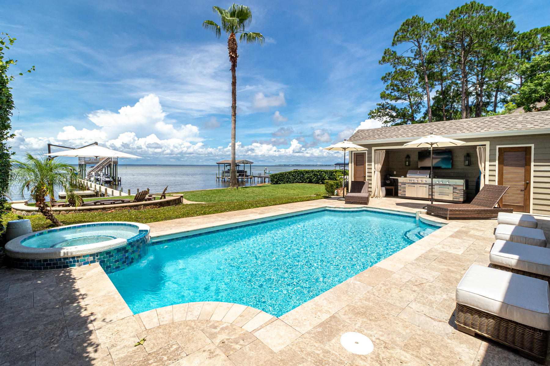 HOLIDAY SHORES ESTATES 1ST ADDN - Residential