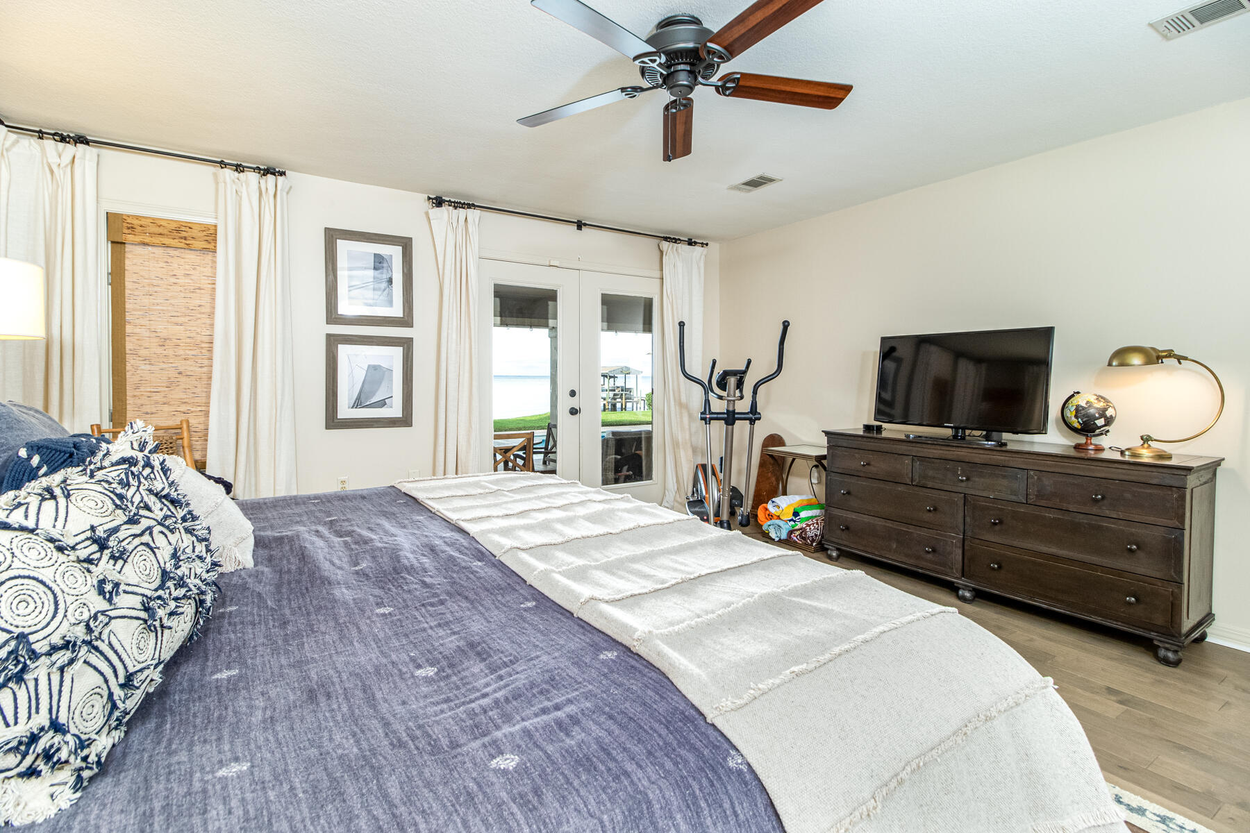 HOLIDAY SHORES ESTATES 1ST ADDN - Residential