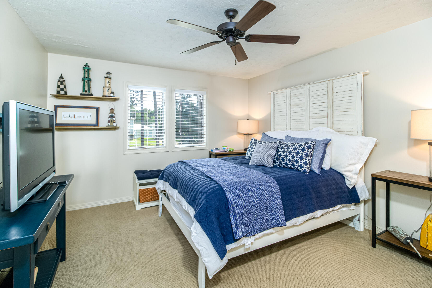 HOLIDAY SHORES ESTATES 1ST ADDN - Residential