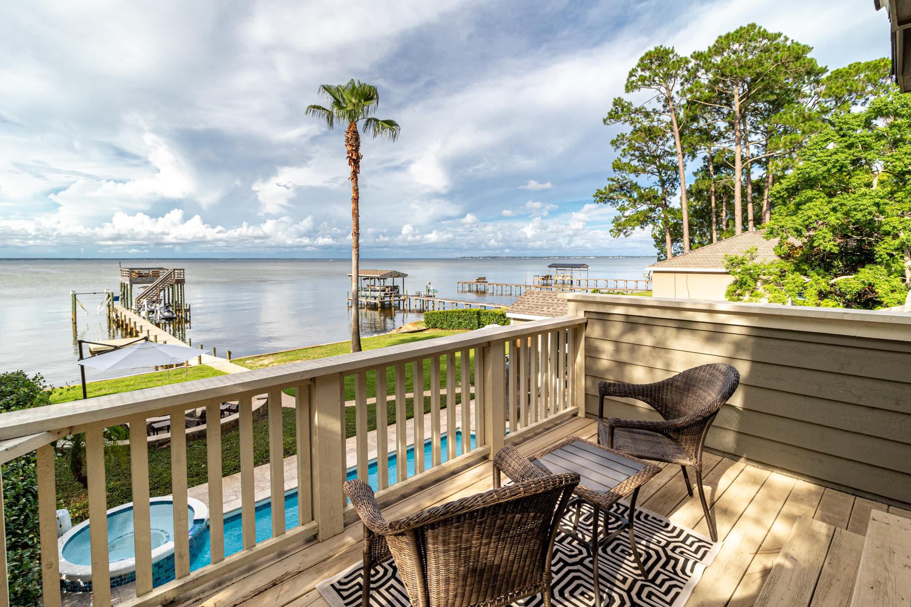 HOLIDAY SHORES ESTATES 1ST ADDN - Residential