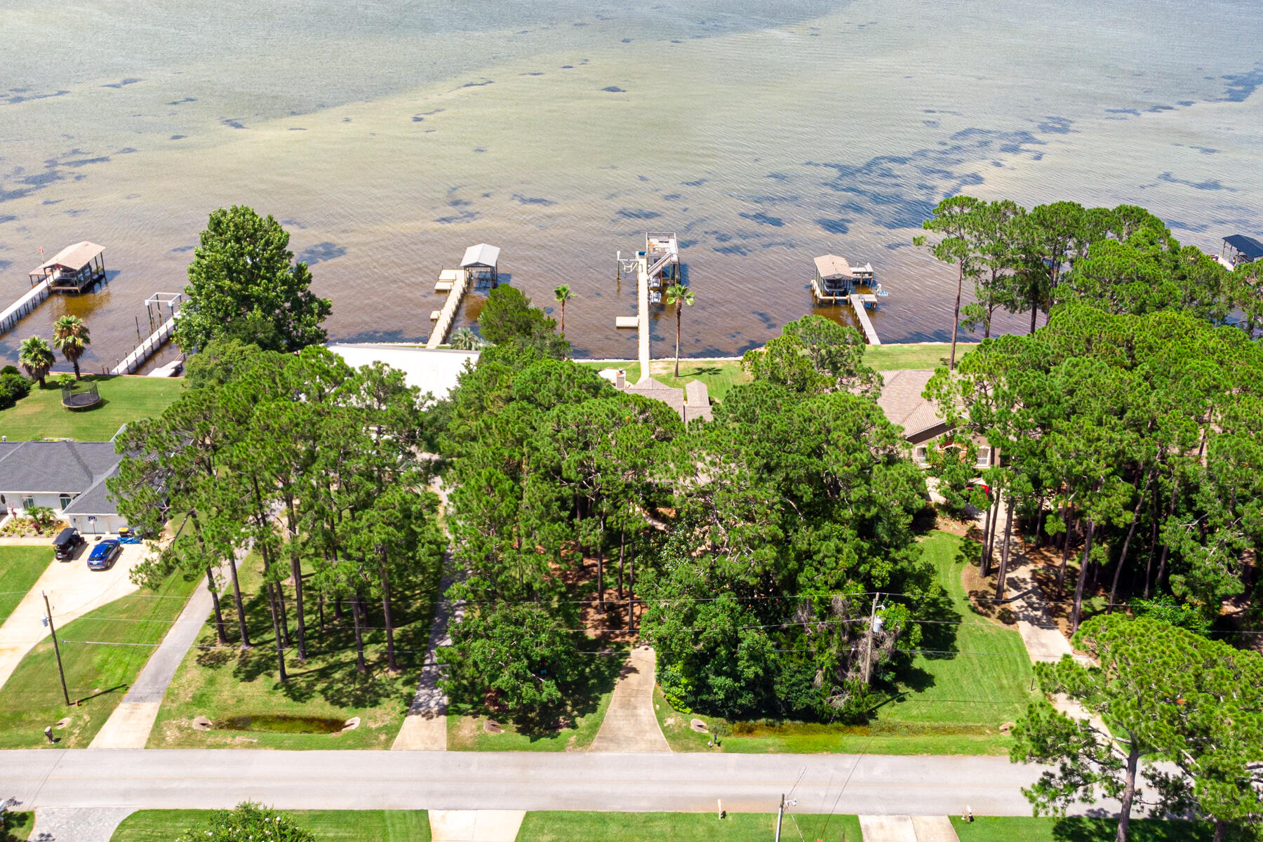 HOLIDAY SHORES ESTATES 1ST ADDN - Residential