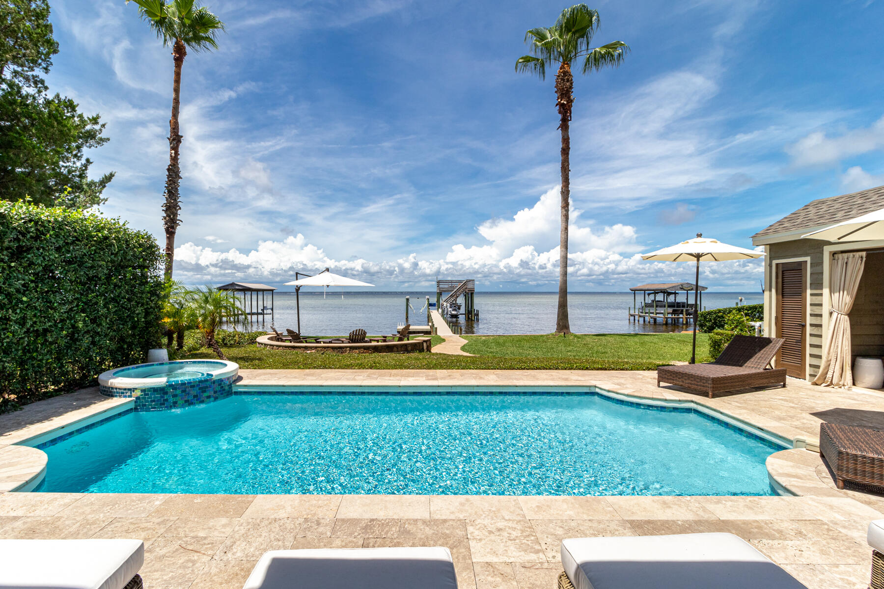 HOLIDAY SHORES ESTATES 1ST ADDN - Residential