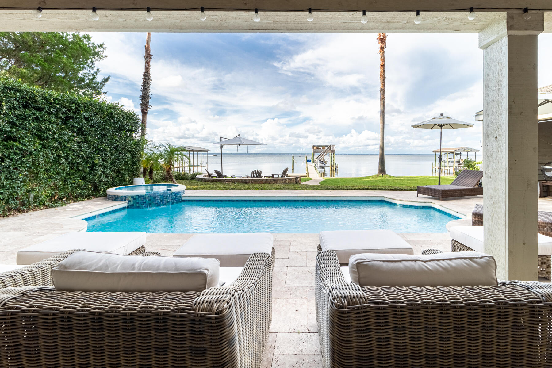 HOLIDAY SHORES ESTATES 1ST ADDN - Residential