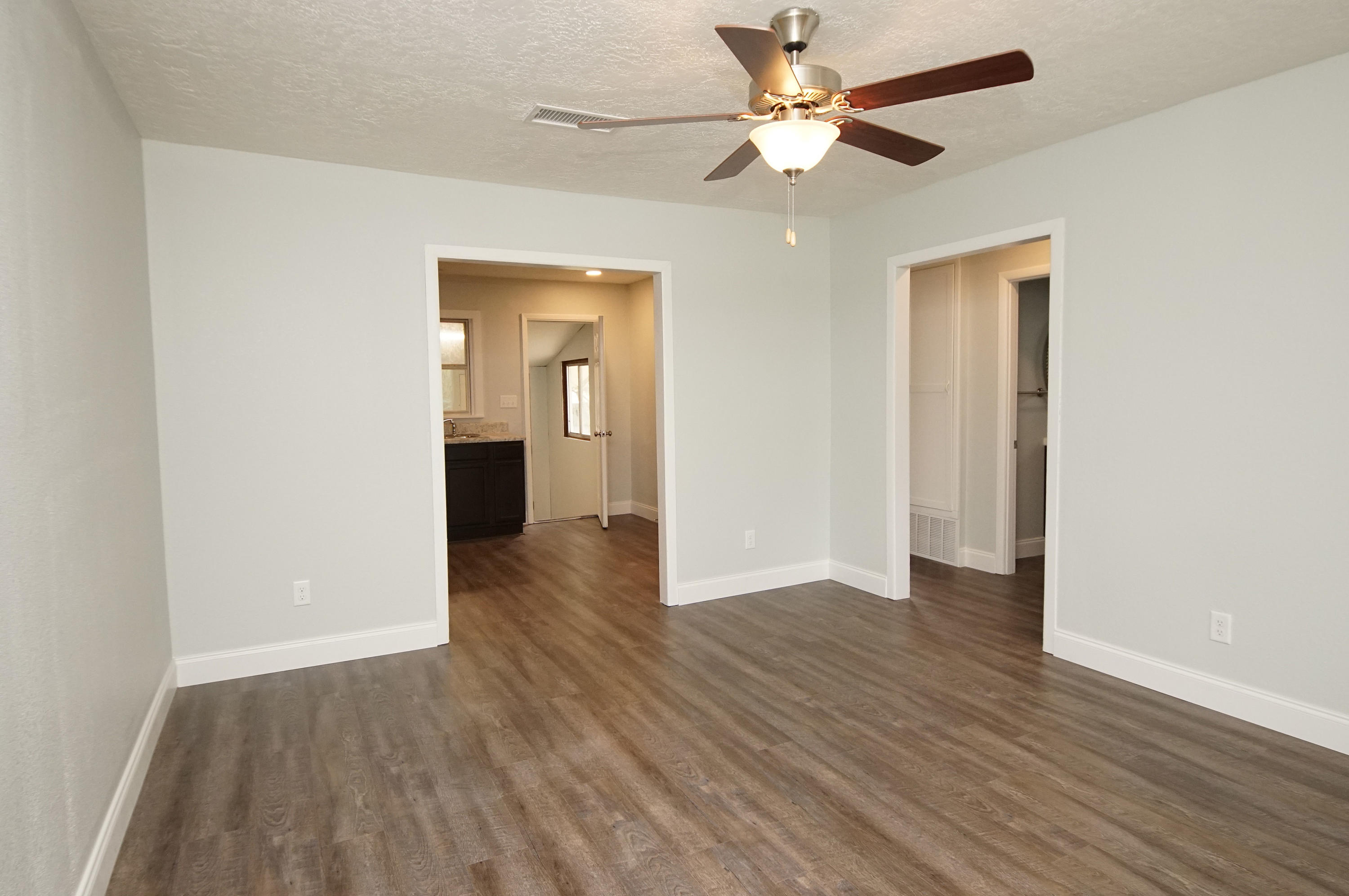 ROSEMONT - Residential Lease