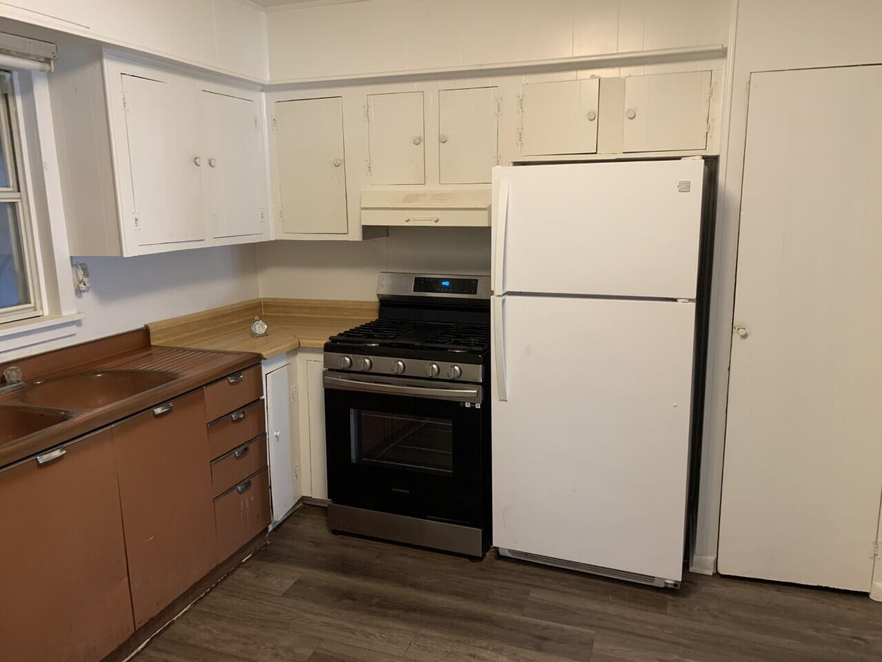 ROSEMONT - Residential Lease