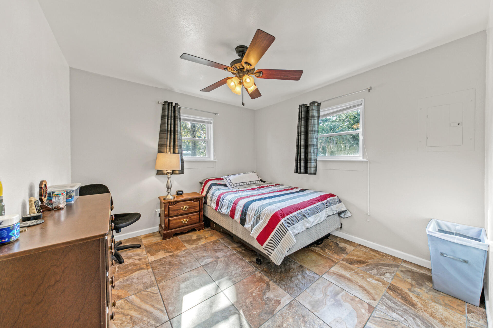 SPRINGDALE S/D LOT 19 BLK 5 - Residential