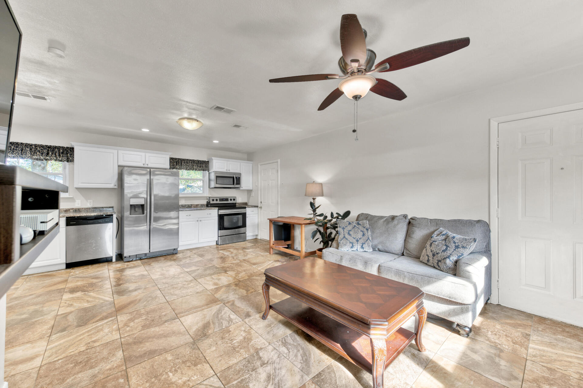 SPRINGDALE S/D LOT 19 BLK 5 - Residential