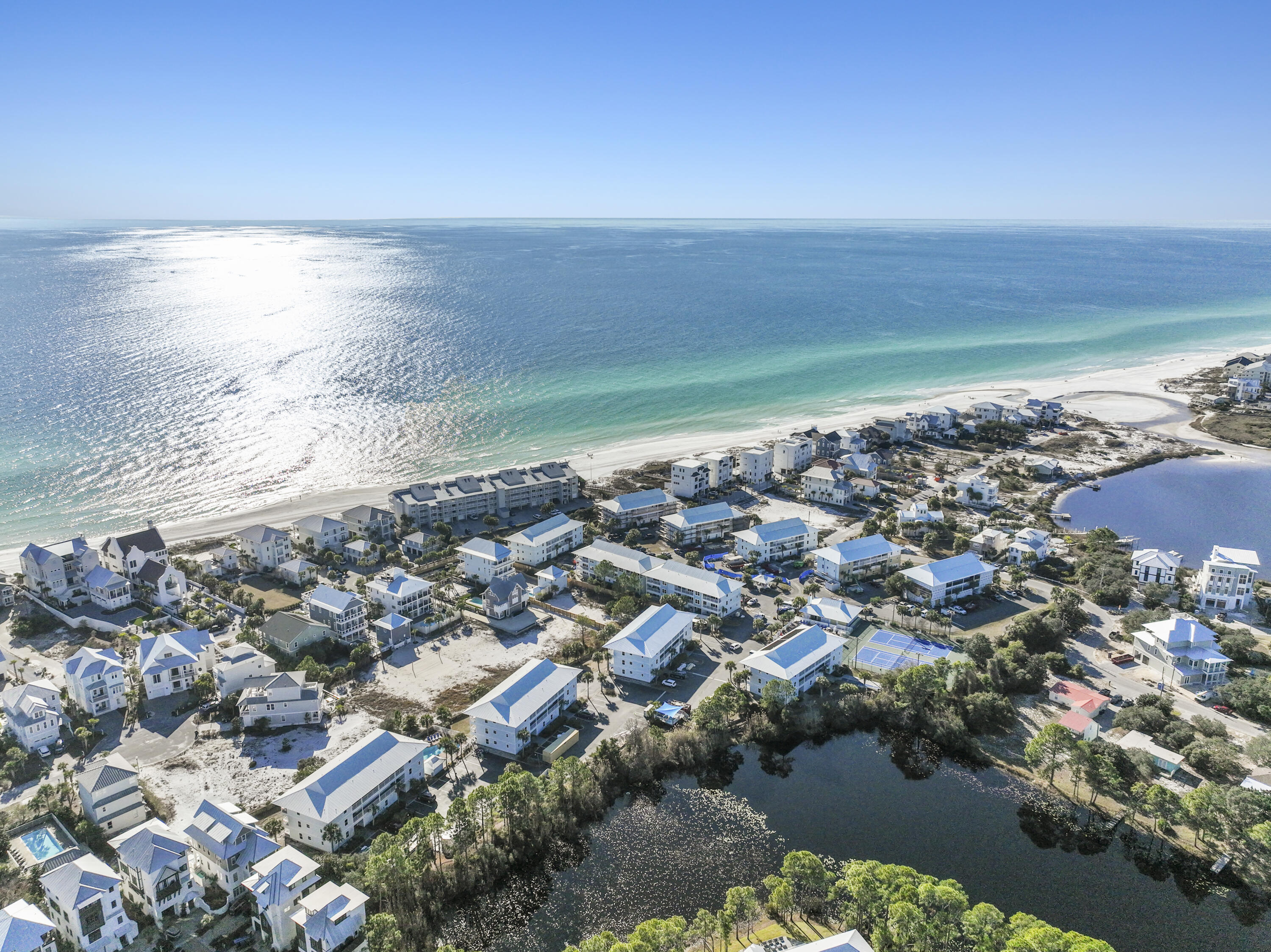 BEACHSIDE VILLAS CONDO - Residential