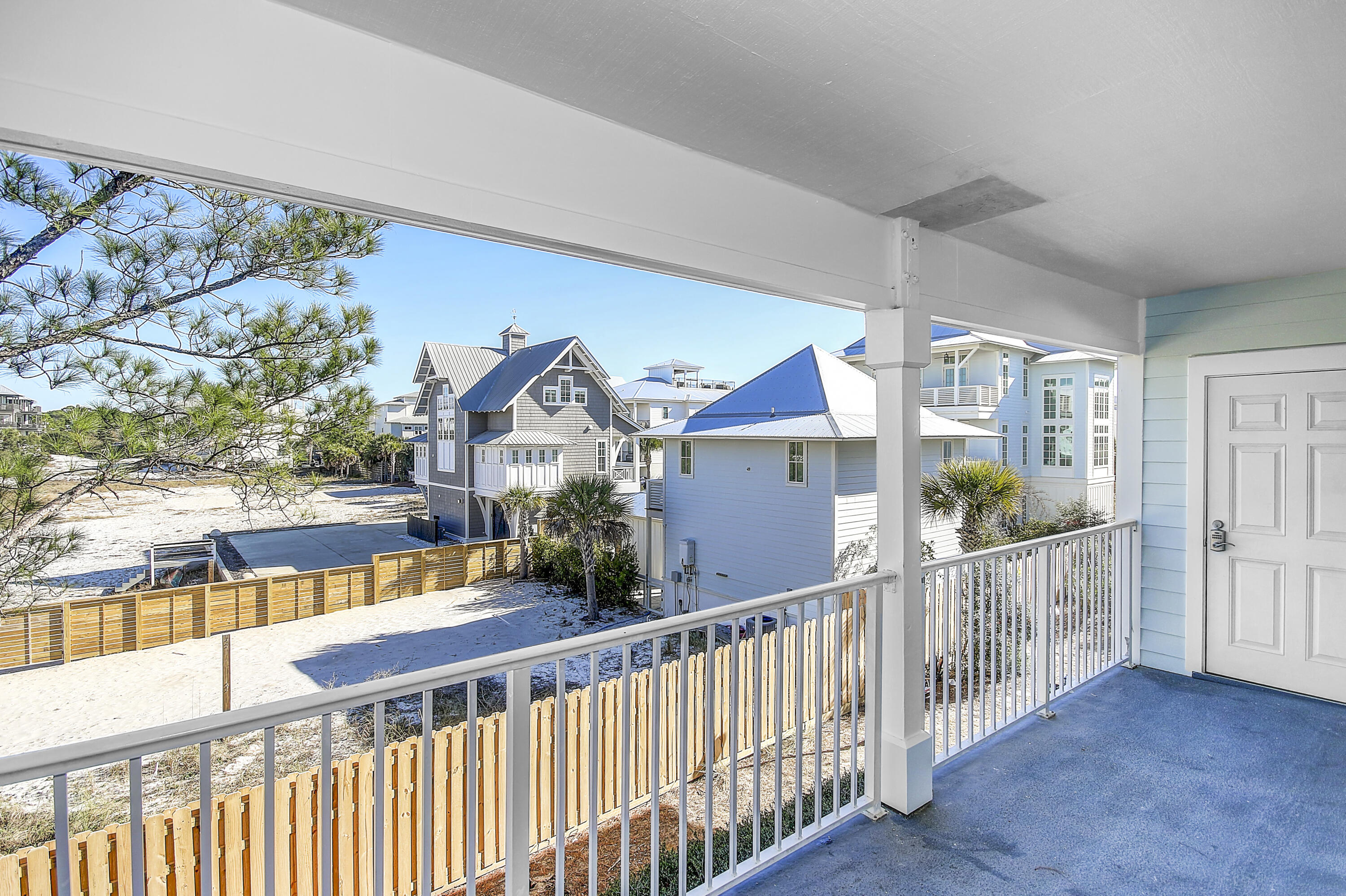 BEACHSIDE VILLAS CONDO - Residential