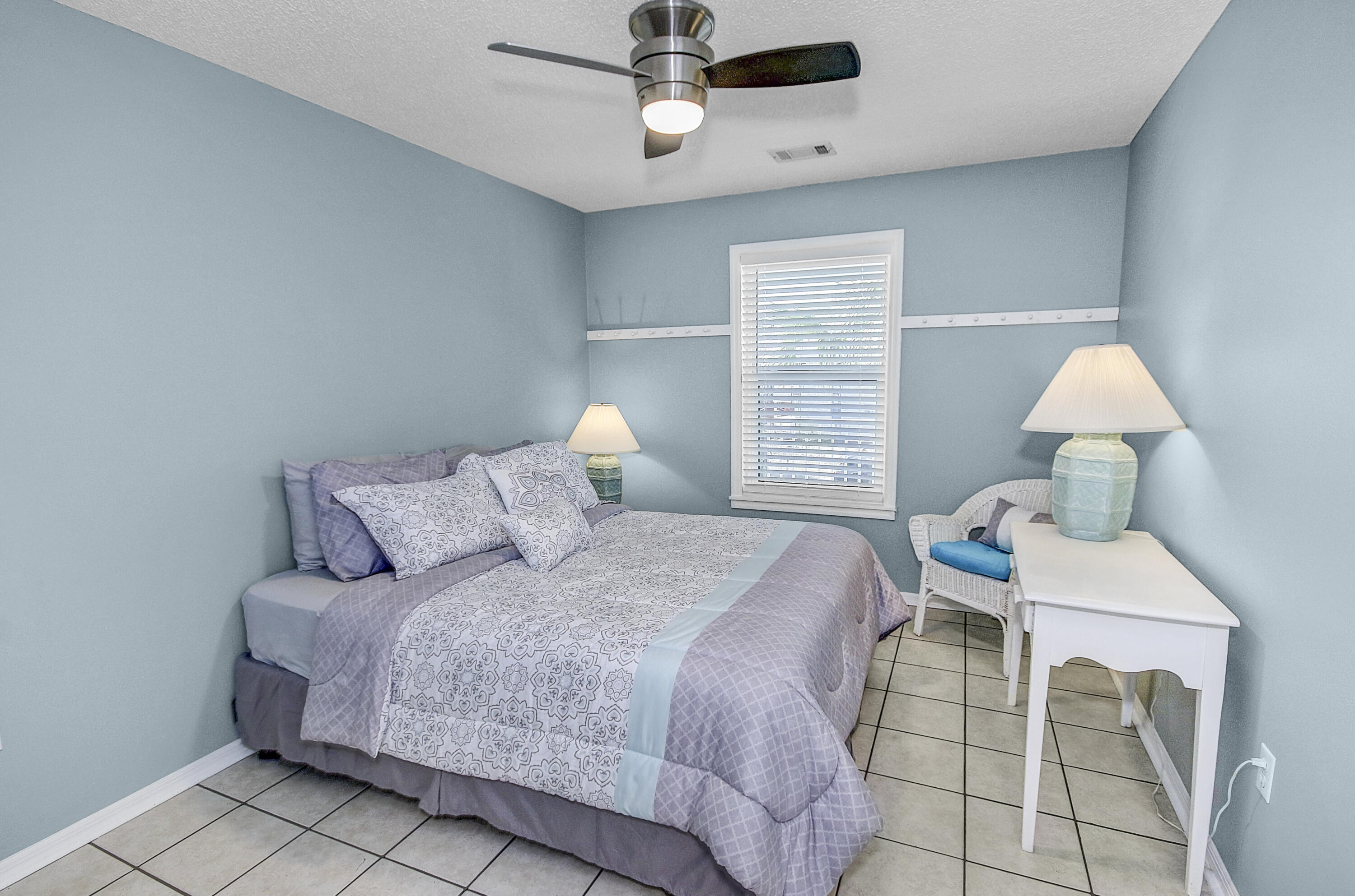 BEACHSIDE VILLAS CONDO - Residential