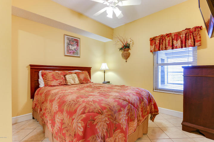 MAJESTIC BEACH TOWERS II - Residential