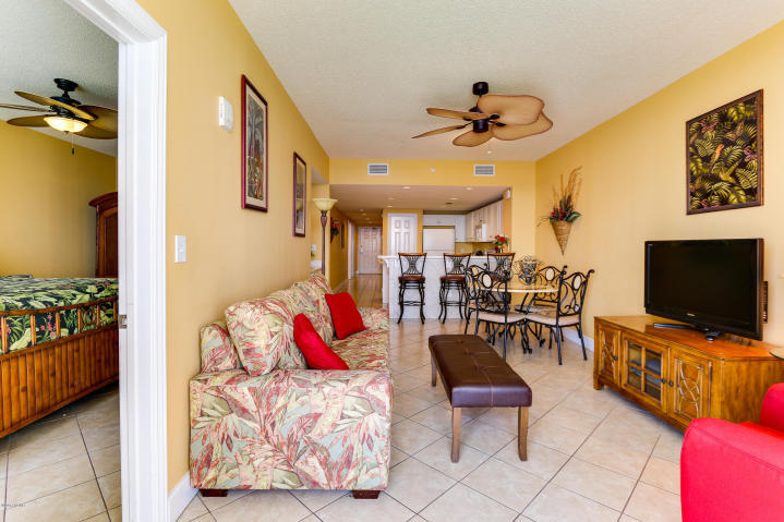 MAJESTIC BEACH TOWERS II - Residential