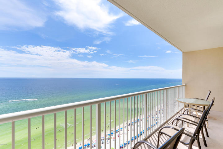 MAJESTIC BEACH TOWERS II - Residential